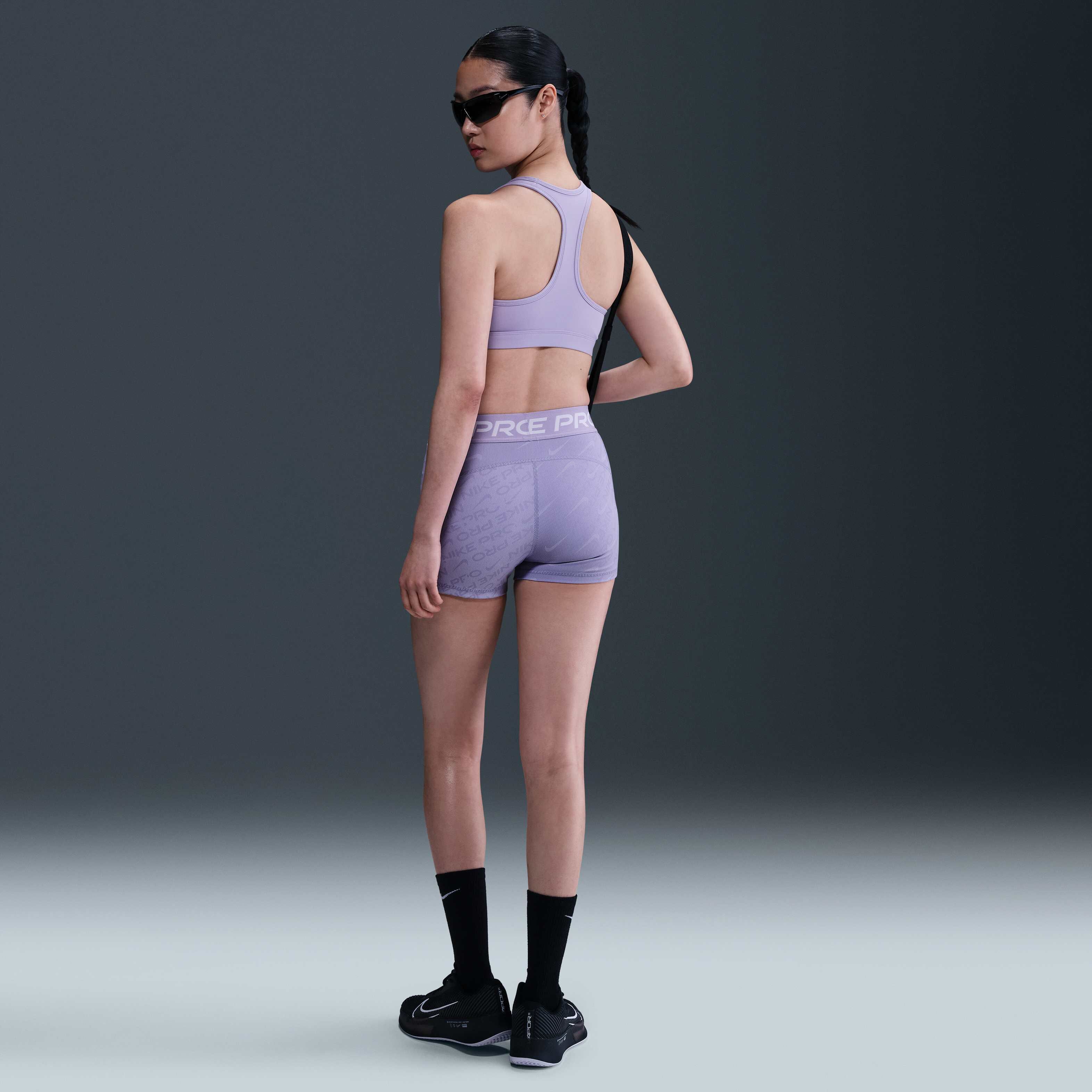 نايكي برو image number 3