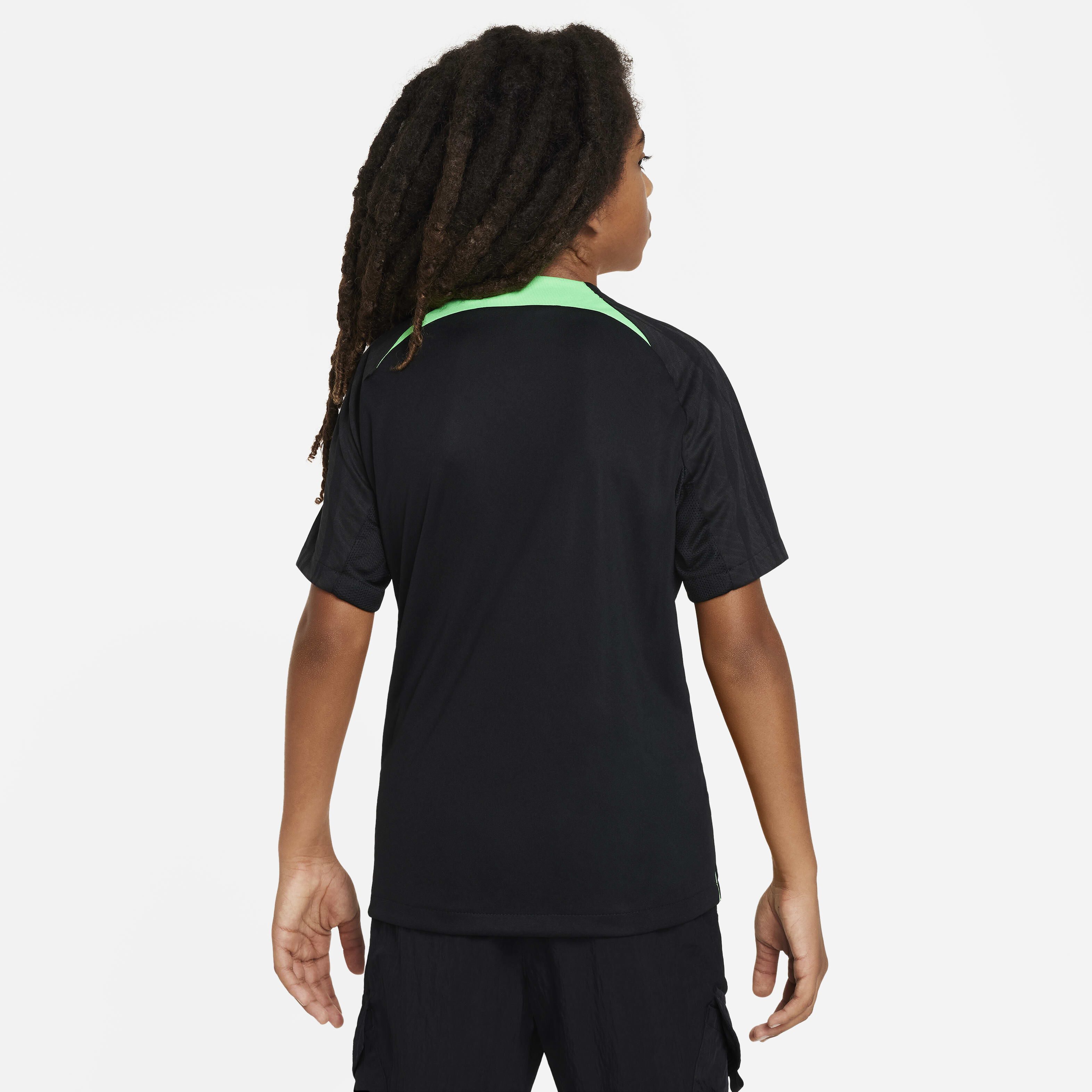 Liverpool F.C. Strike image number 1