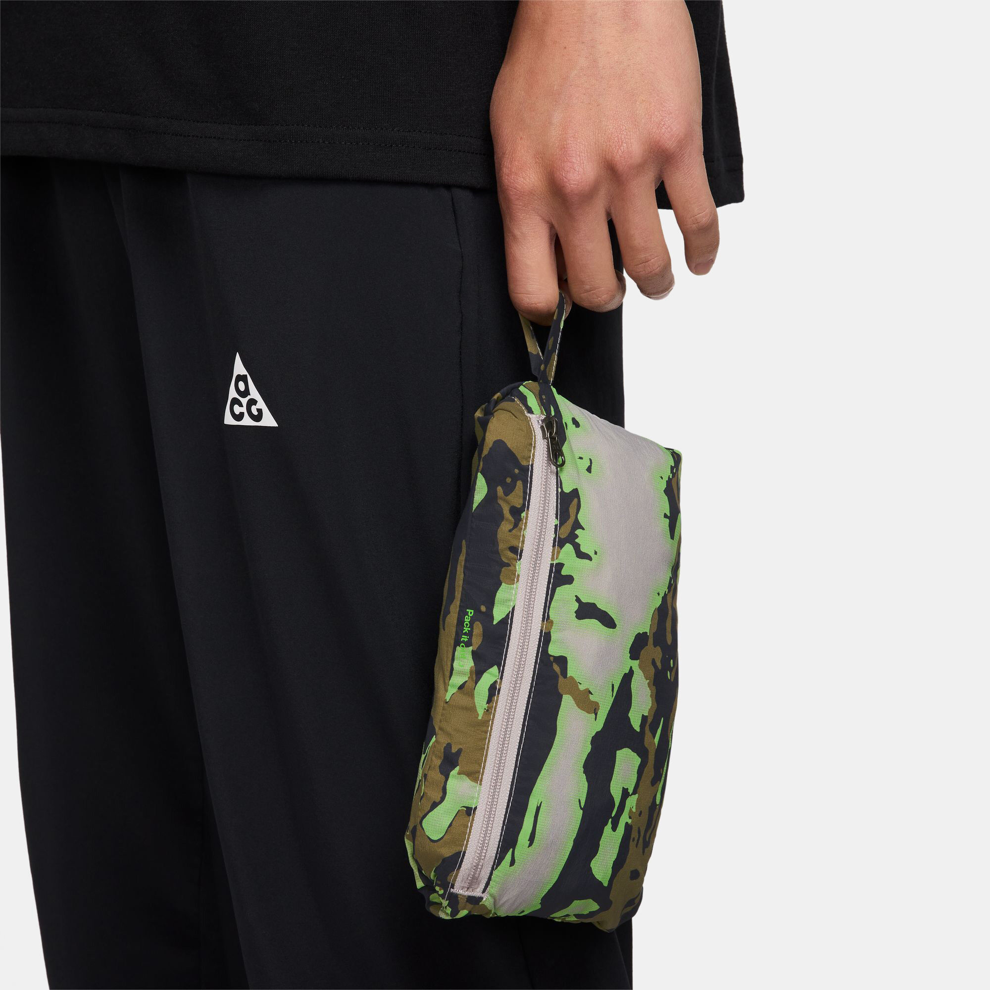 Nike ACG image number 2