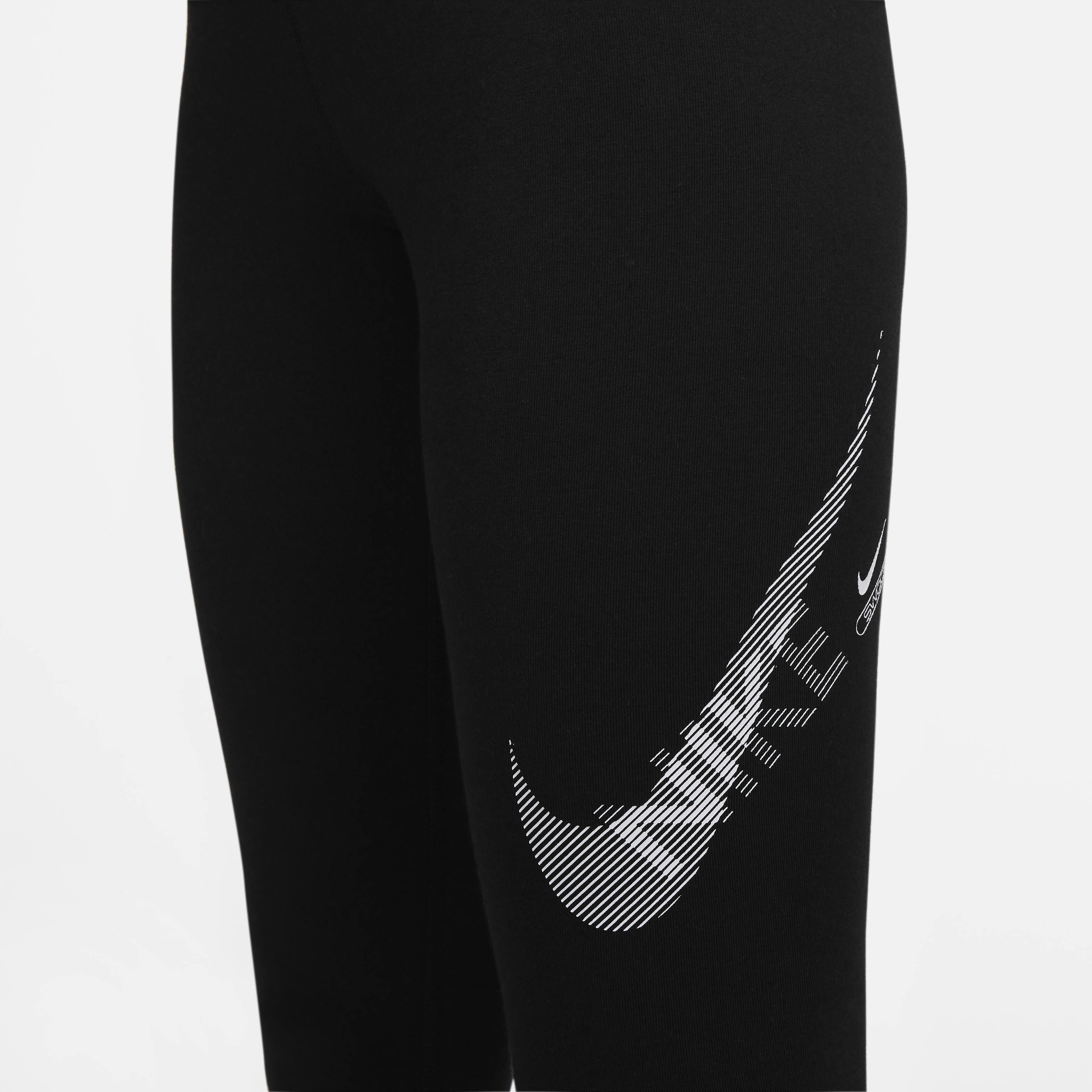 Nike Sportswear Swoosh image number 2