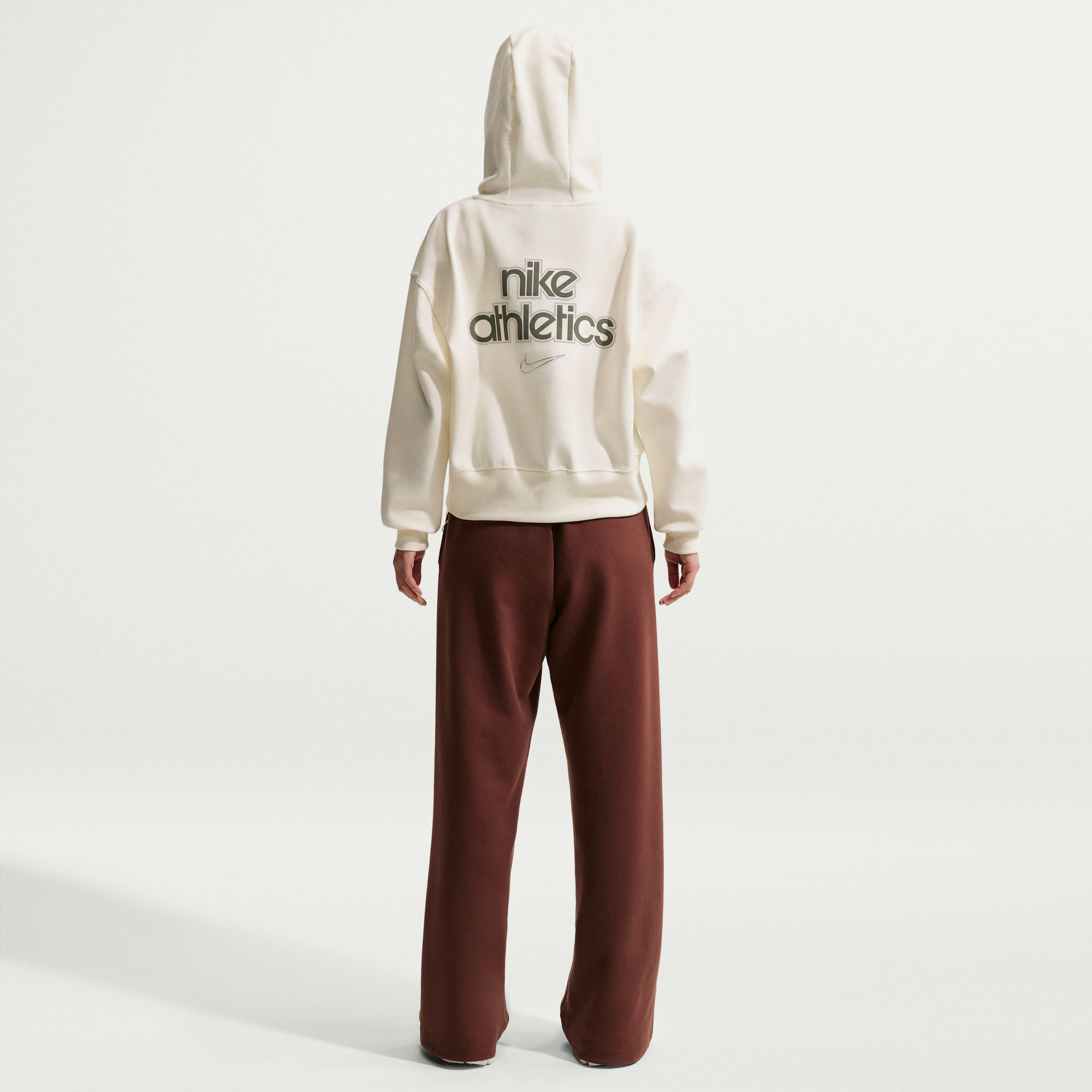 نايكي سبورتسوير فينيكس فليس image number 1