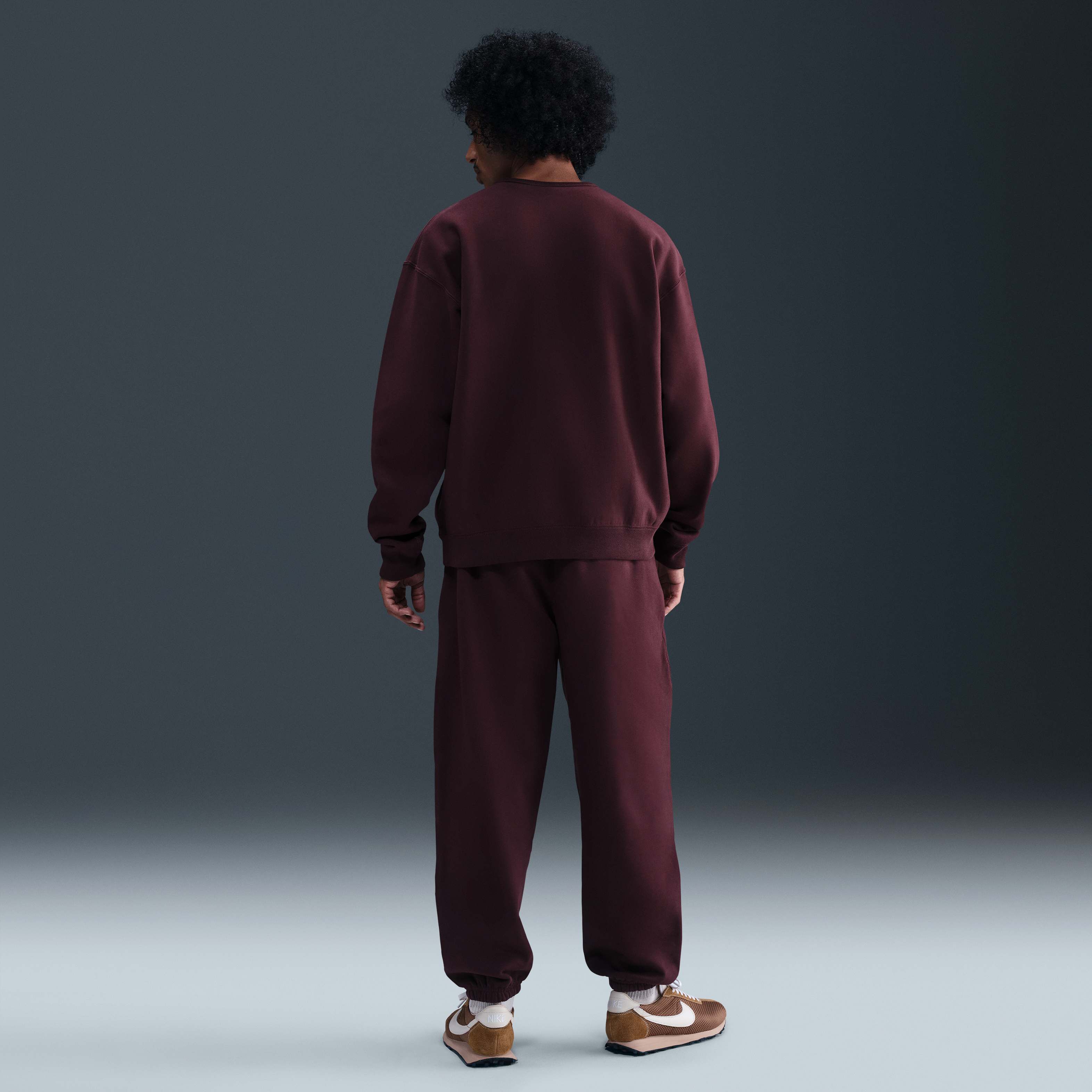 Nike Solo Swoosh image number 3