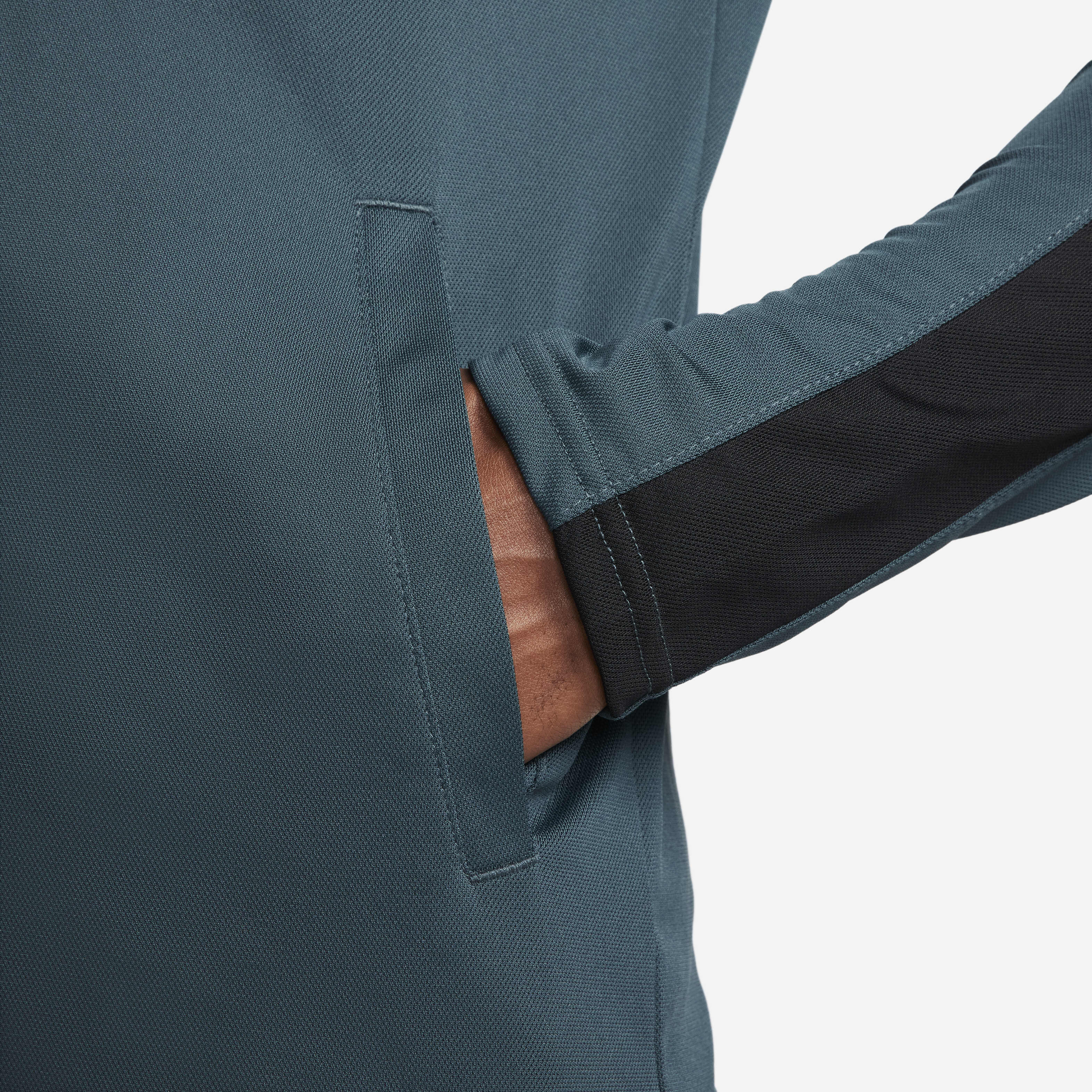 نايكي أكاديمي image number 4