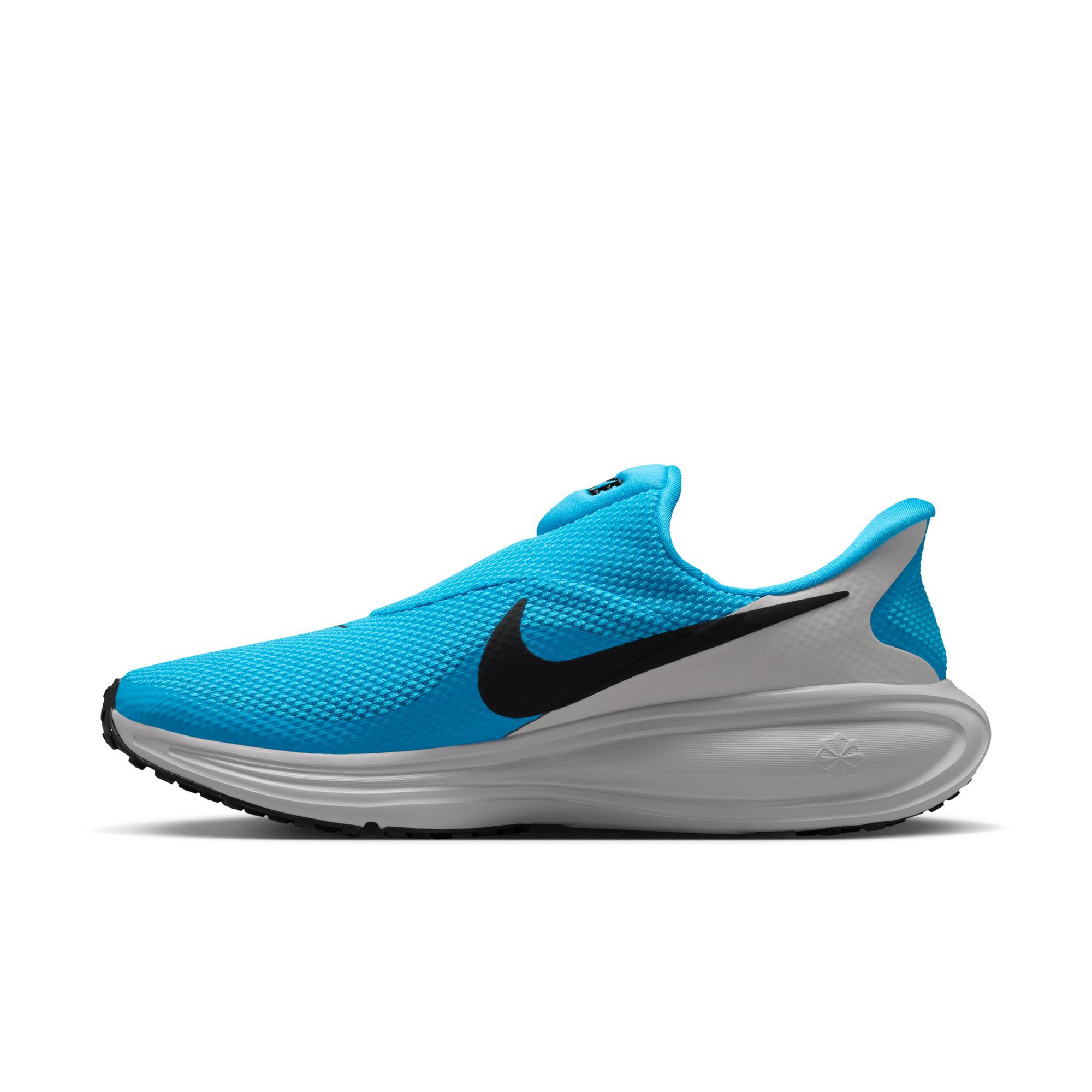 Nike Revolution 8 EasyOn image number 4