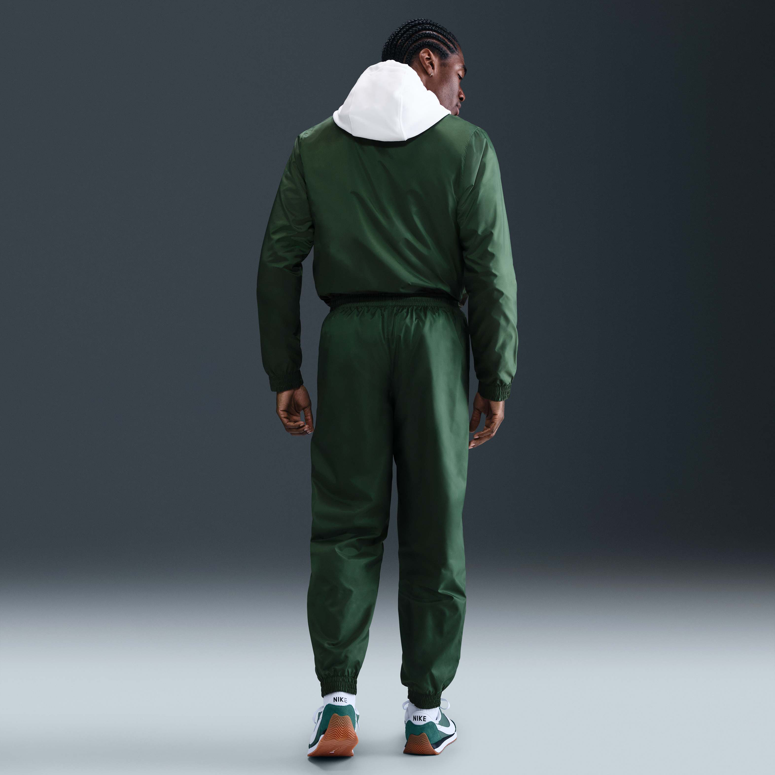 نايكي كلوب image number 4