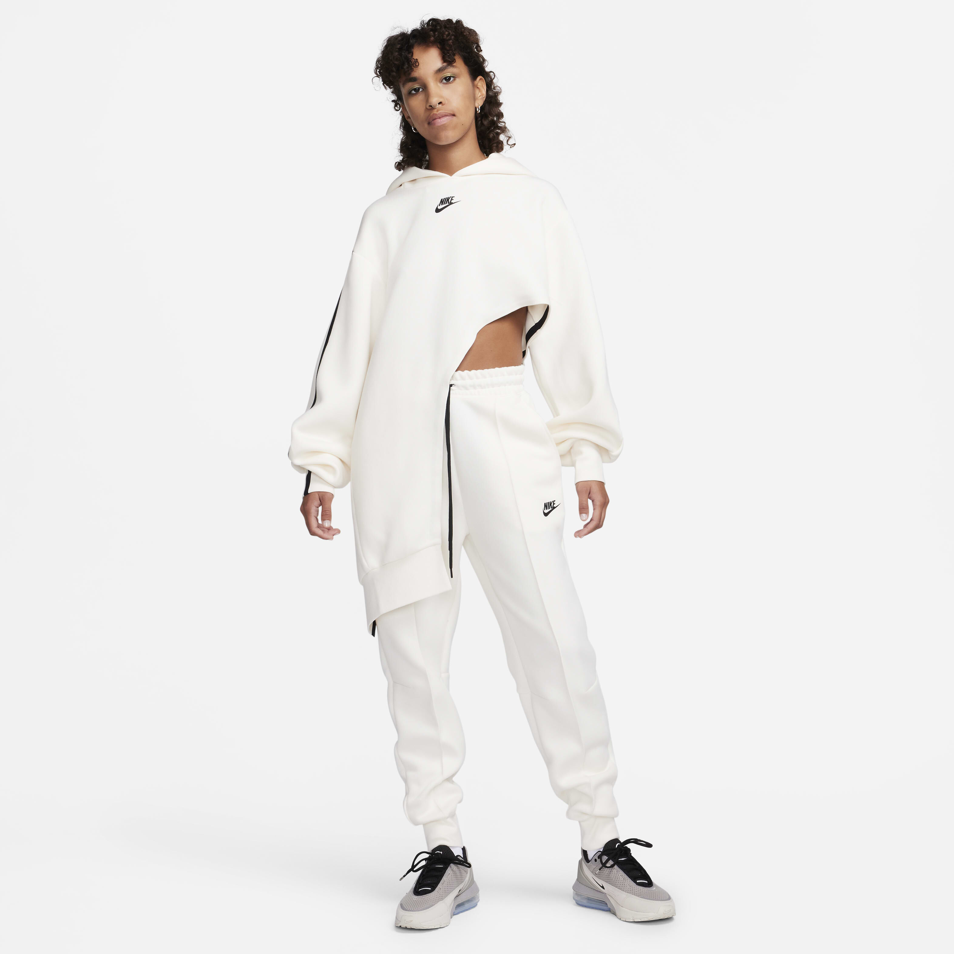 نايكي سبورتسوير تك فليس image number 8