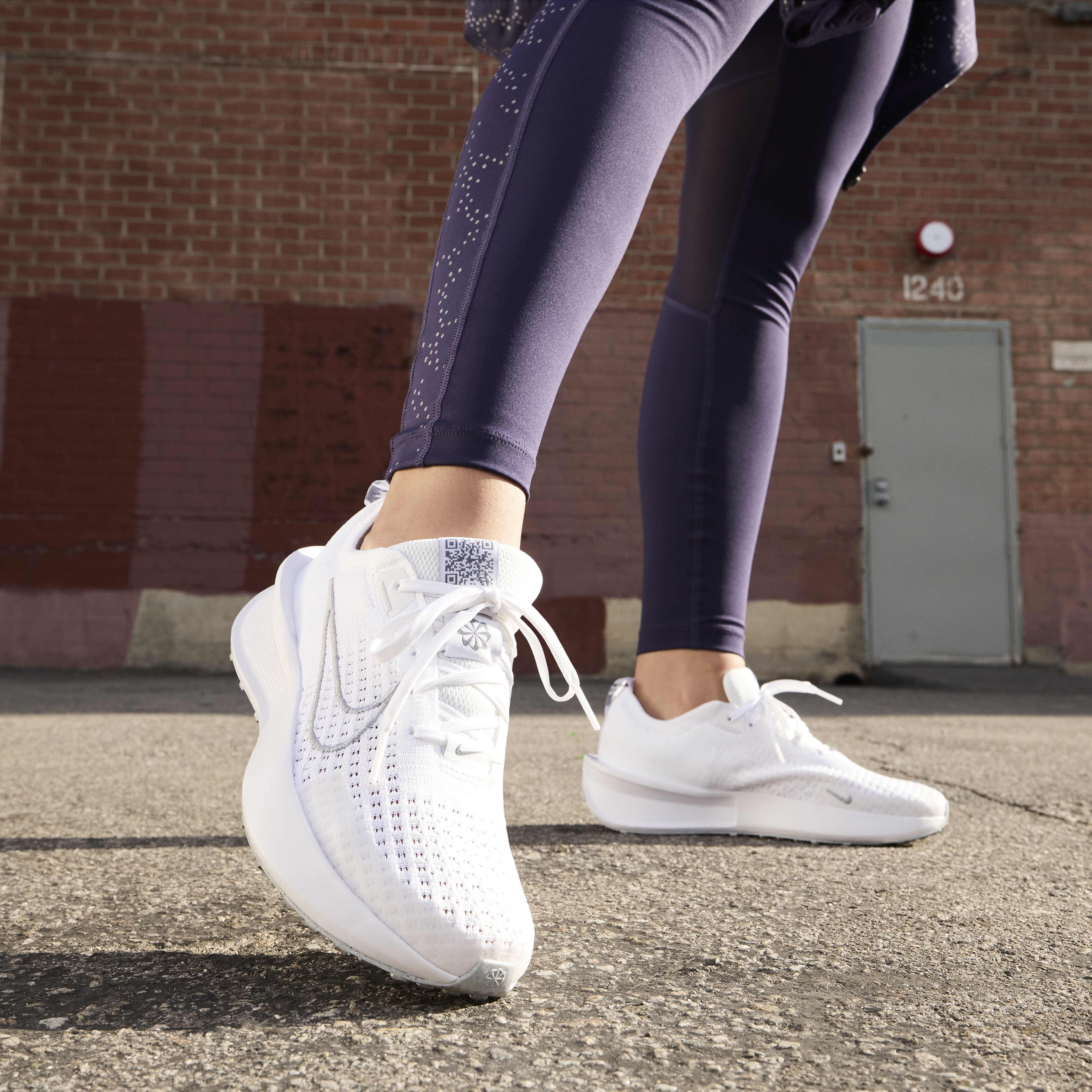 Womens white nike runners hot sale