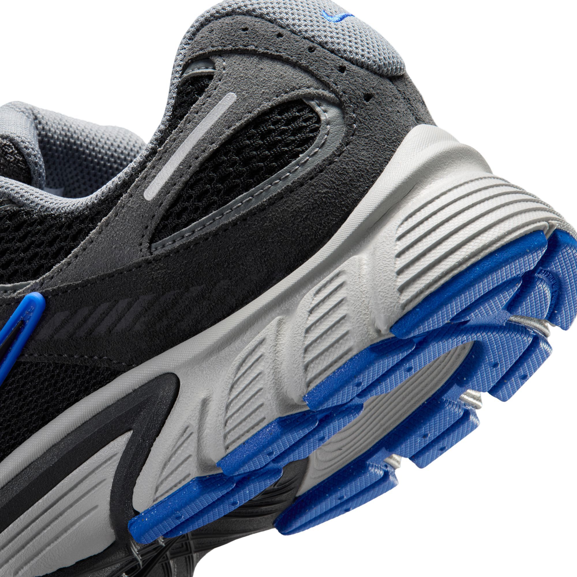 Nike V5 RNR Suede image number 8