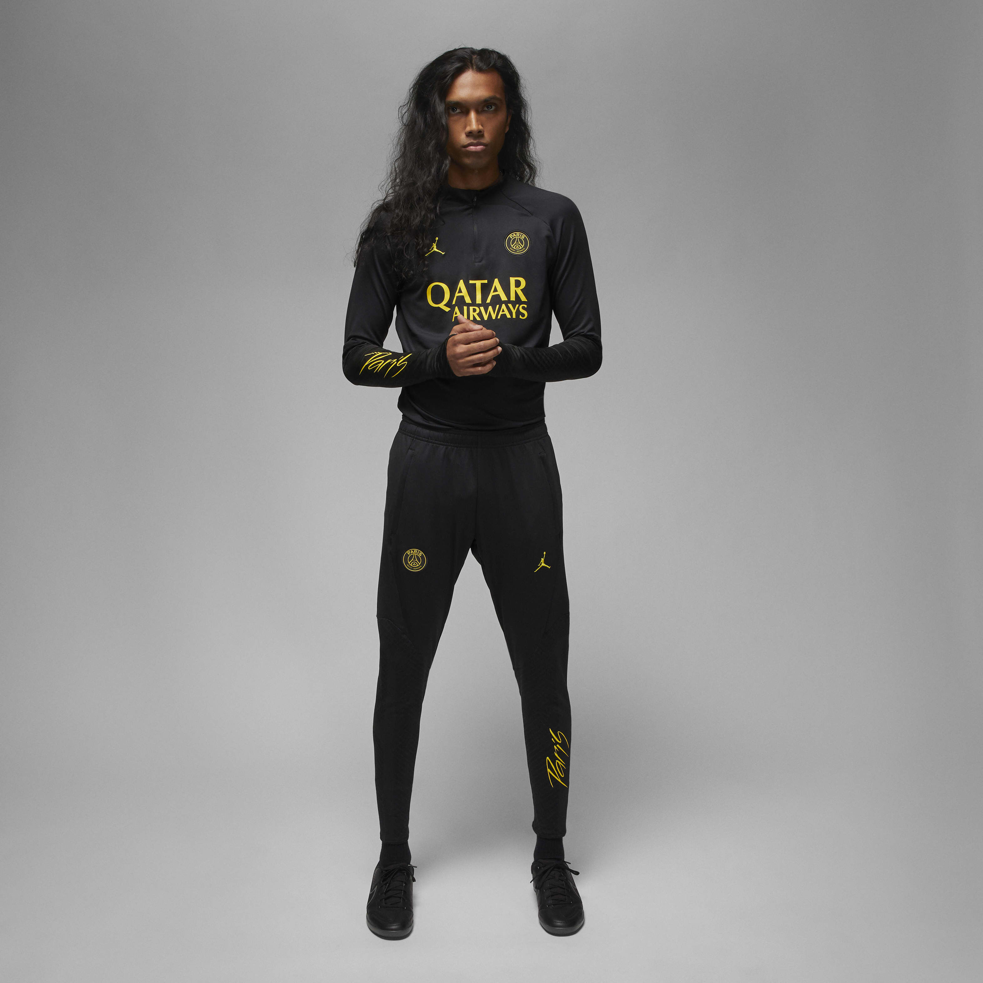 Paris Saint-Germain Strike image number 6