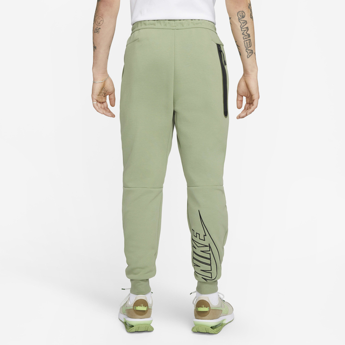 Nike Tech Fleece image number 1 Nike Tech Fleece image number 1