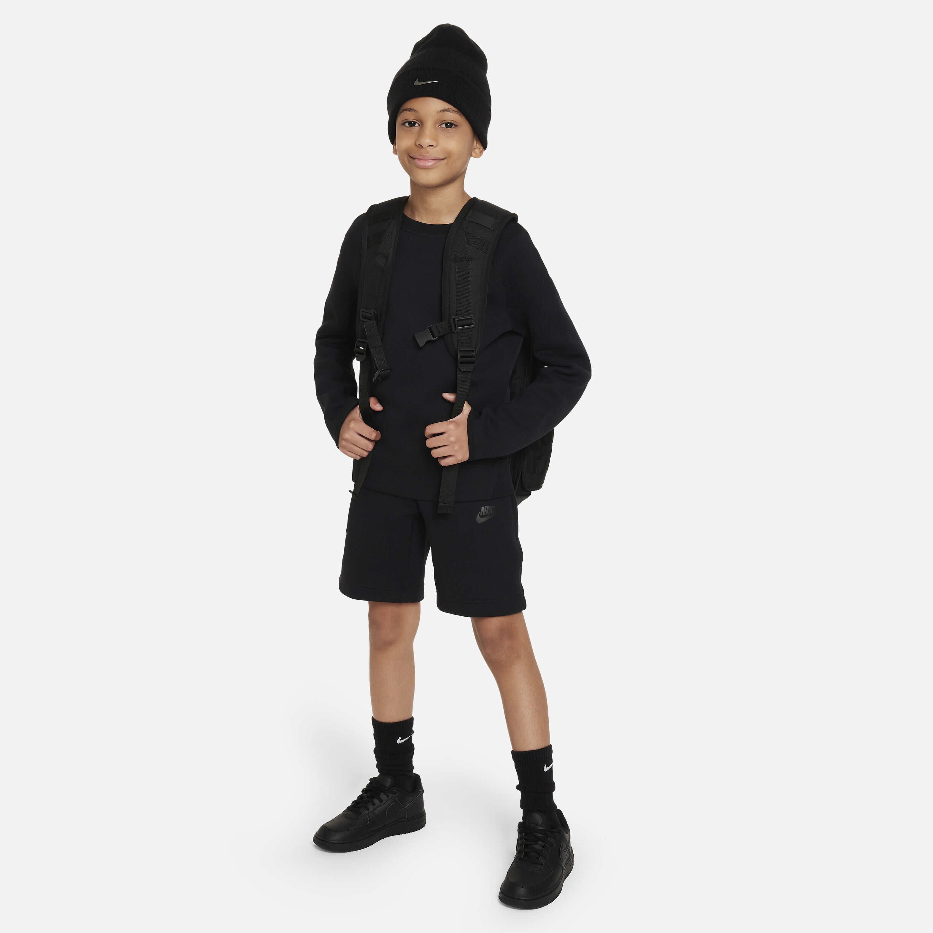 Boys nike tech shorts deals