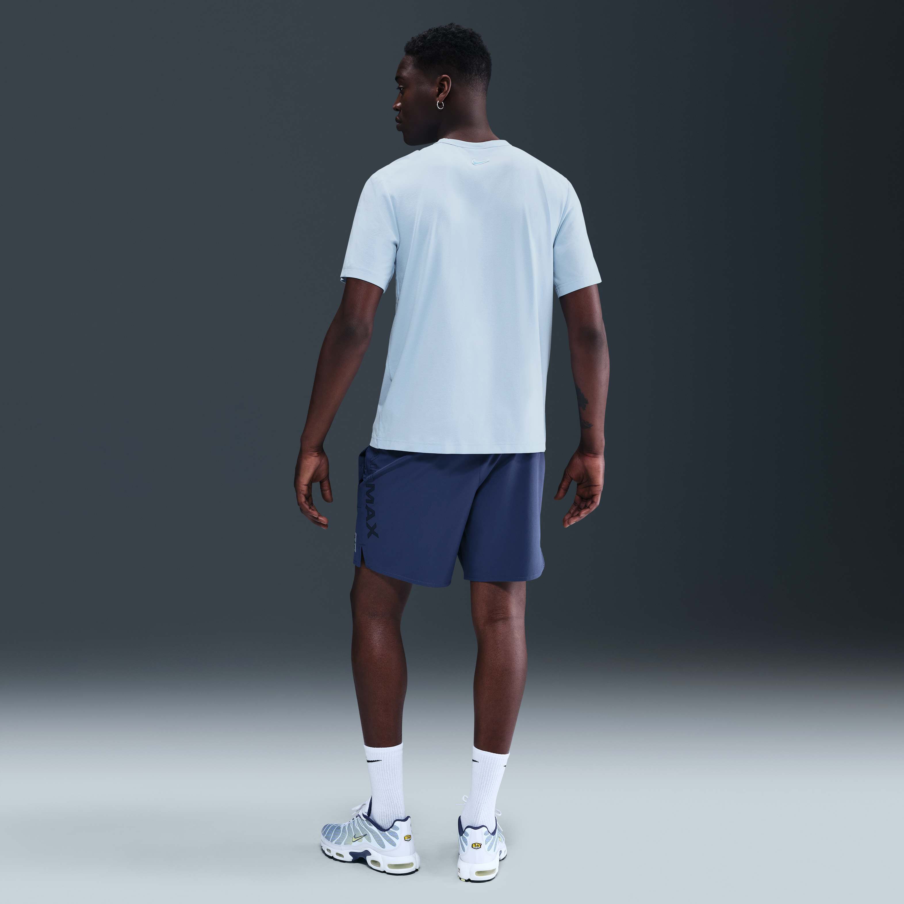 نايكي سبورتسوير image number 4