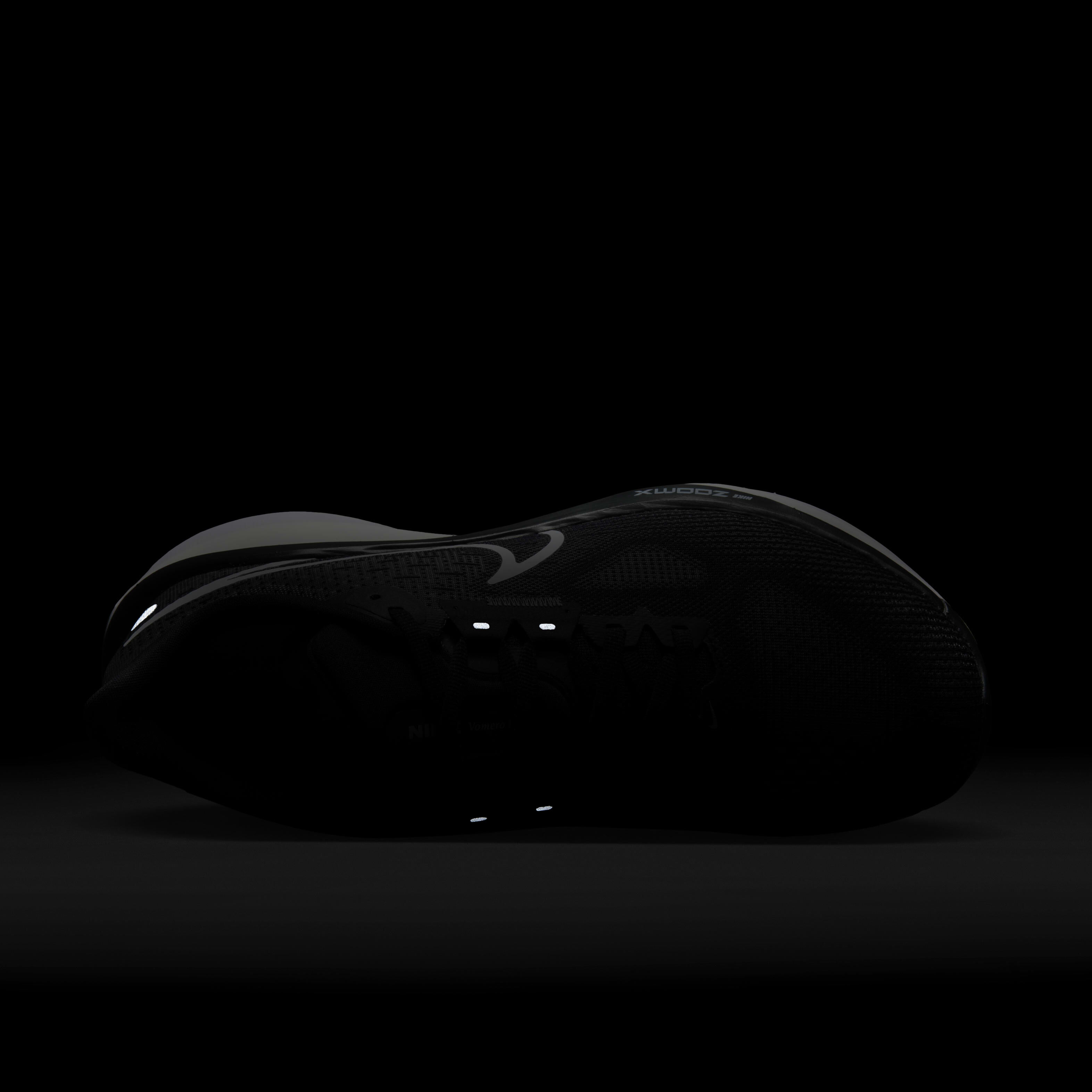 نايكي فوميرو 17 image number 8