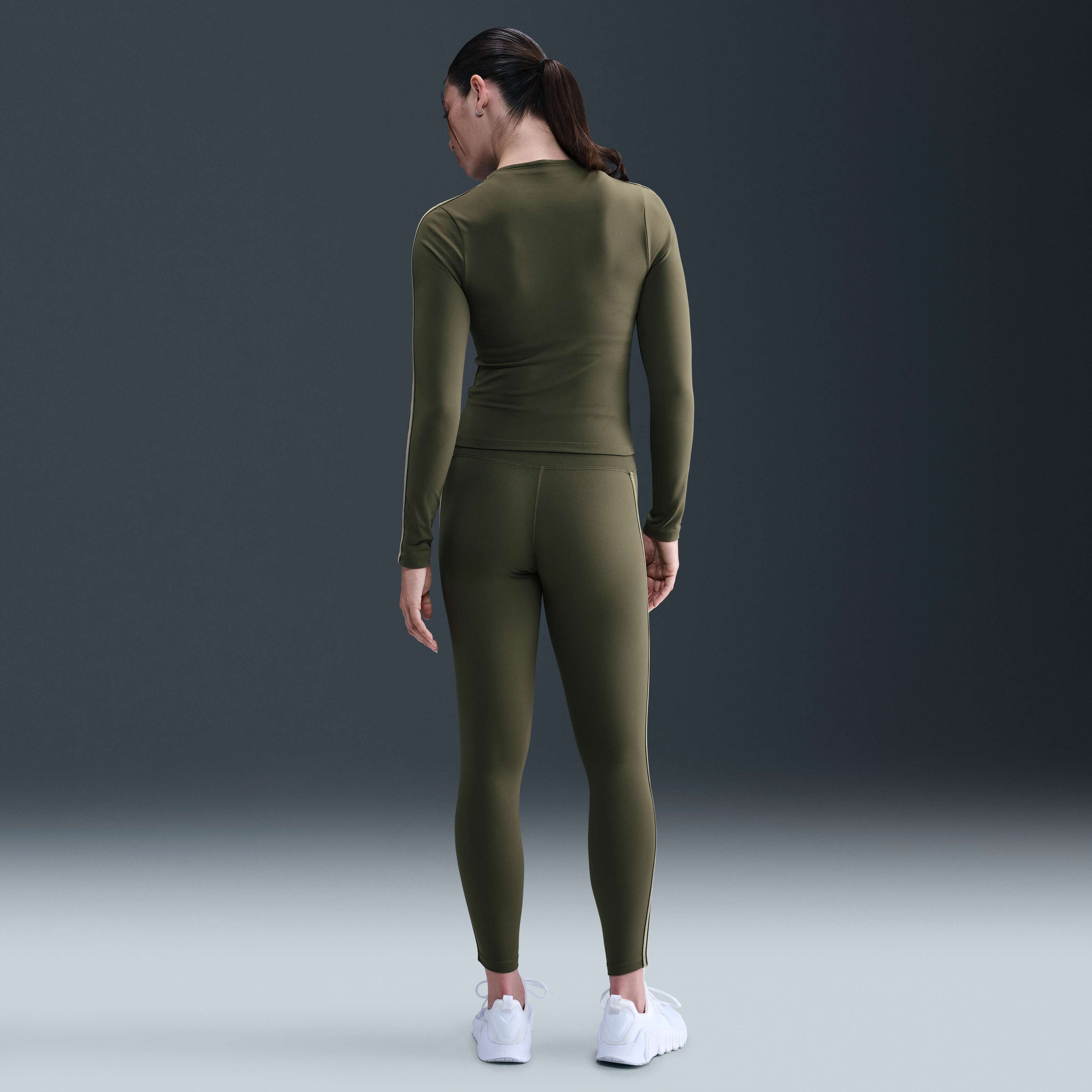 Nike One Fitted image number 4