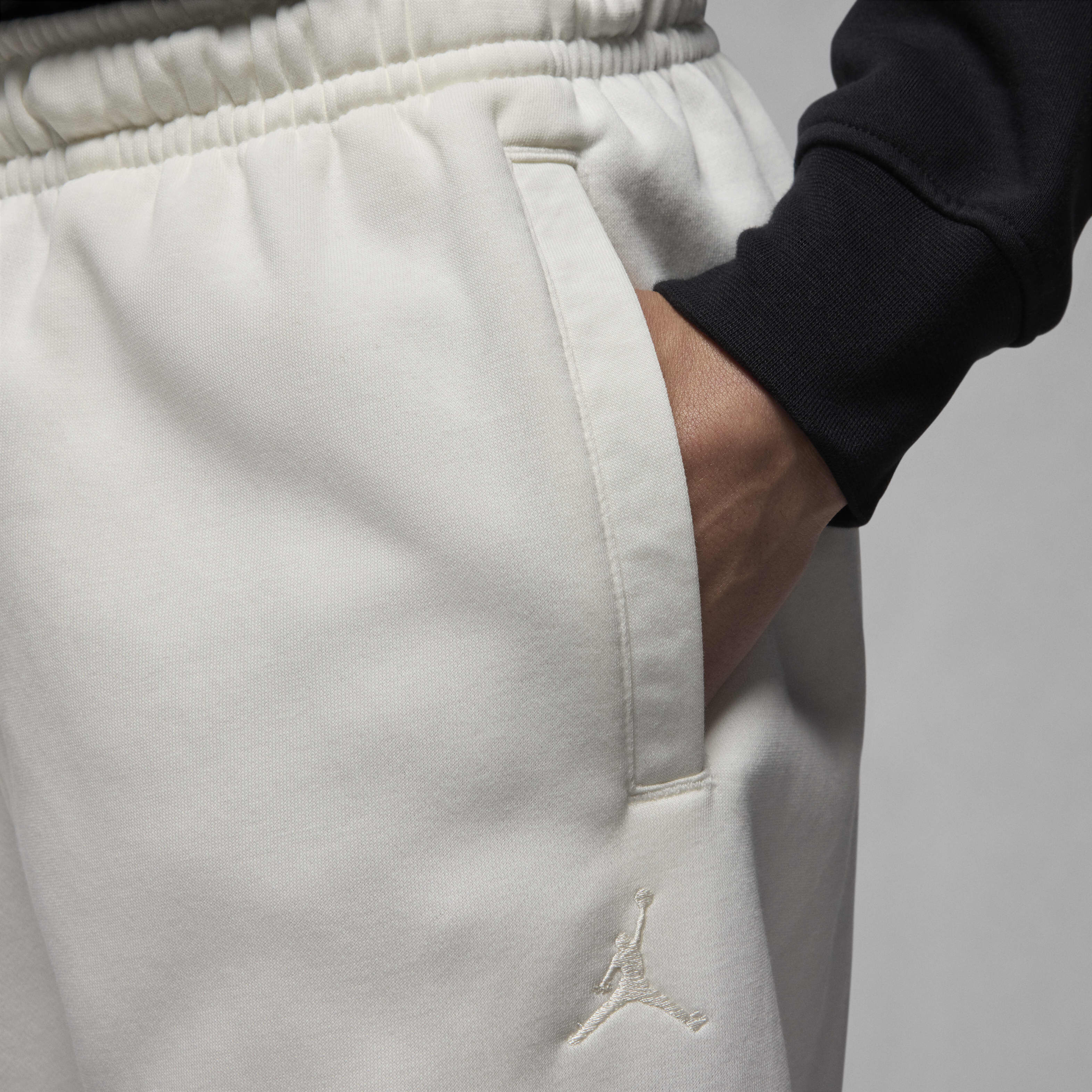 جوردن ام في بي image number 2