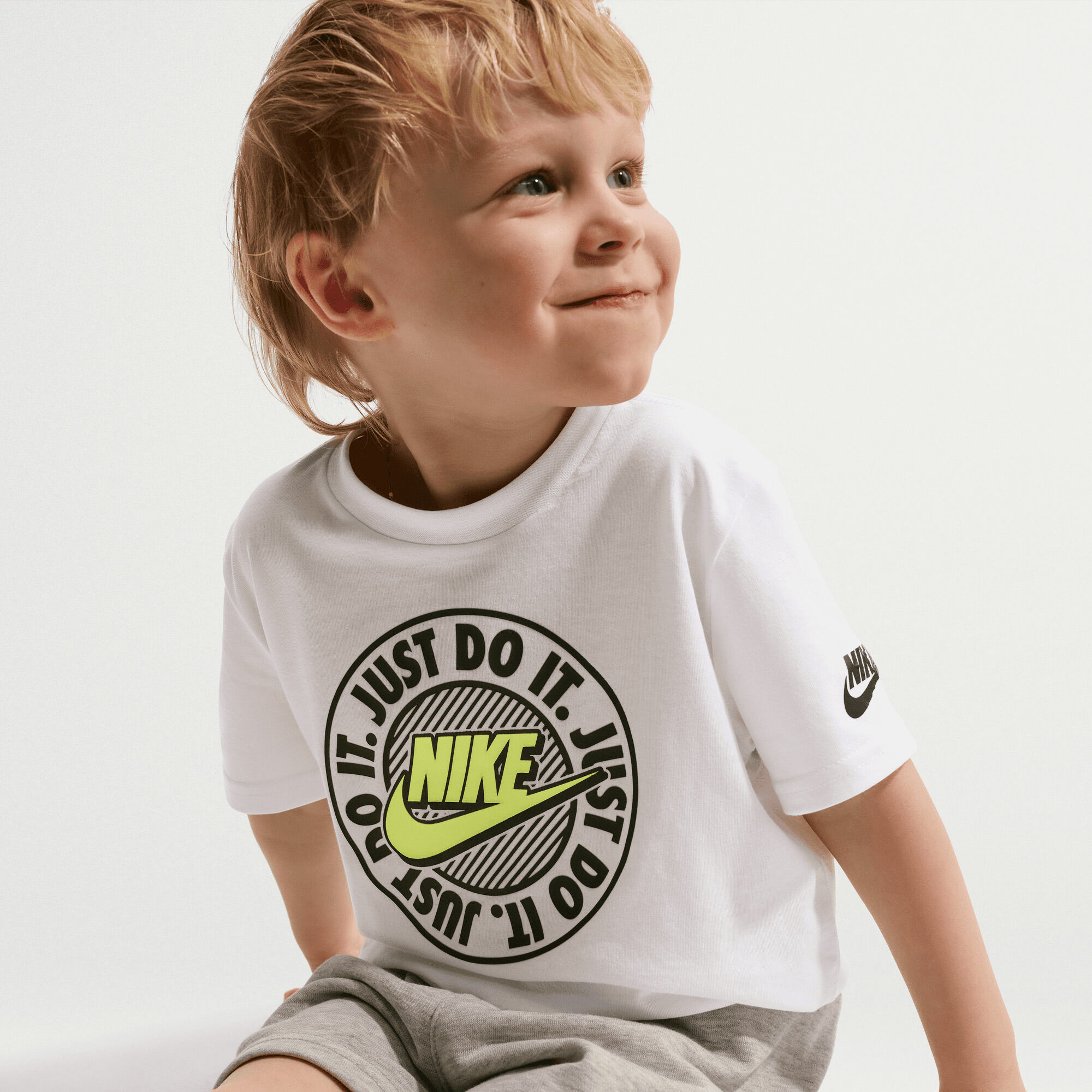 نايكي سبورتسوير image number 6