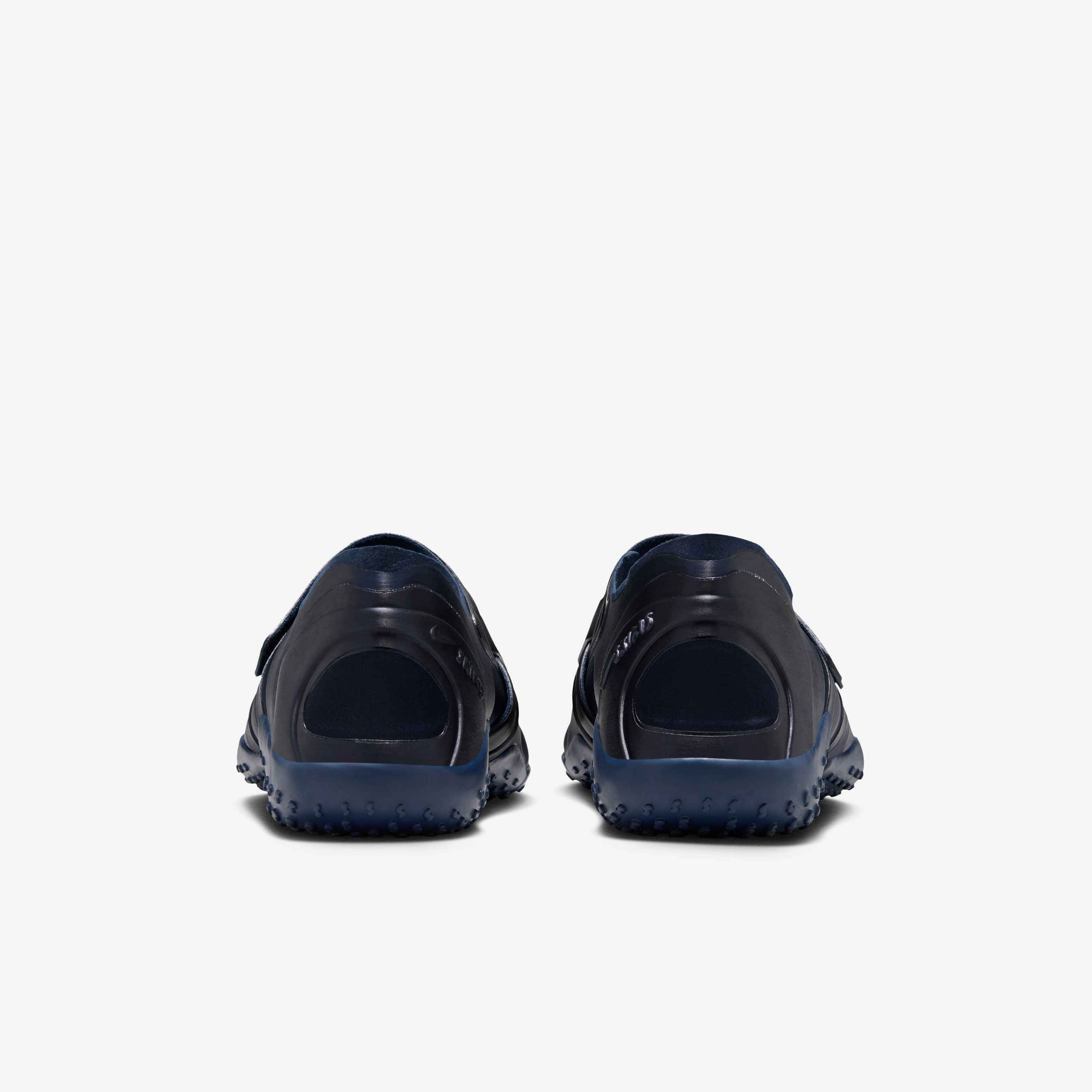 NikeSKIMS Rift Satin image number 5