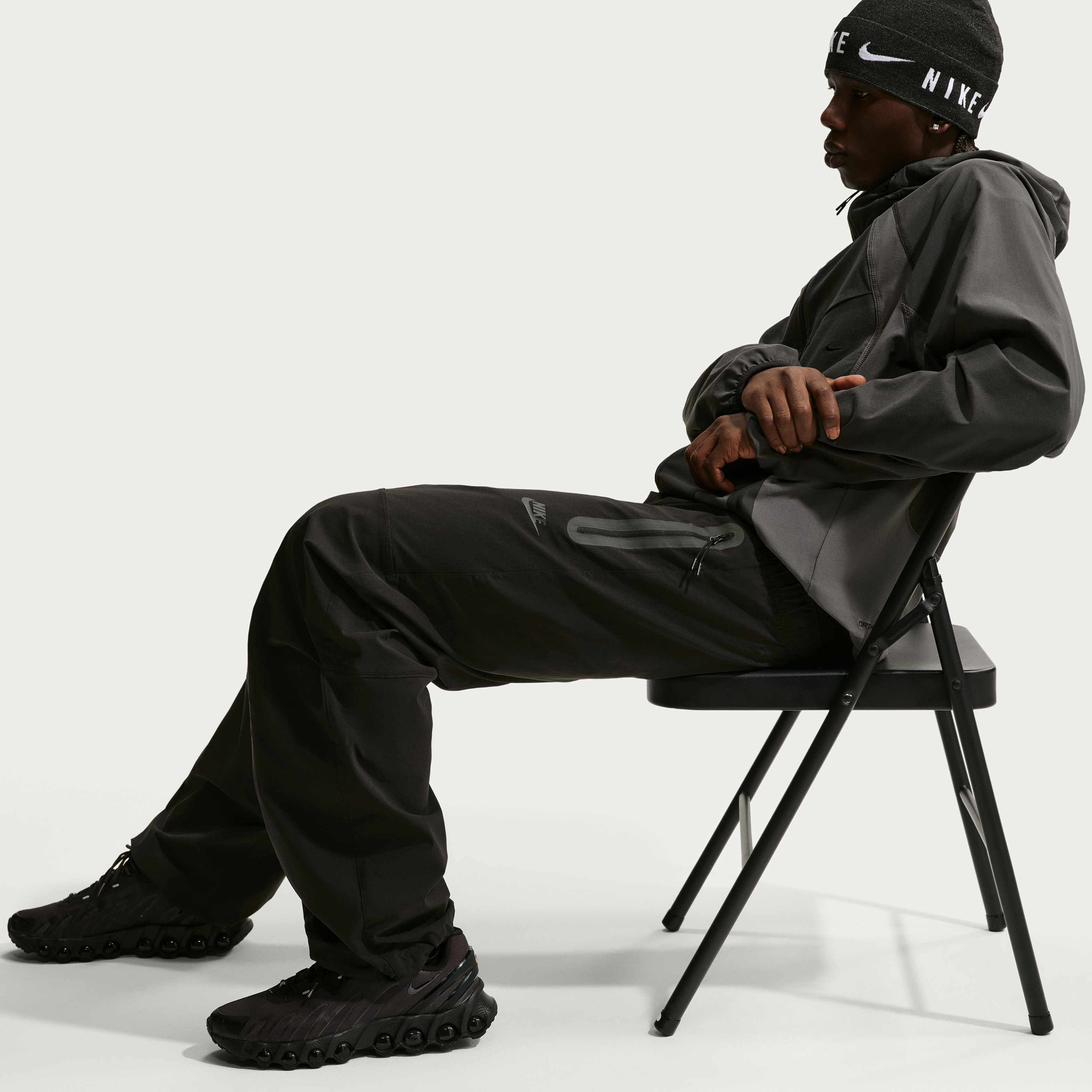 نايكي تك image number 3