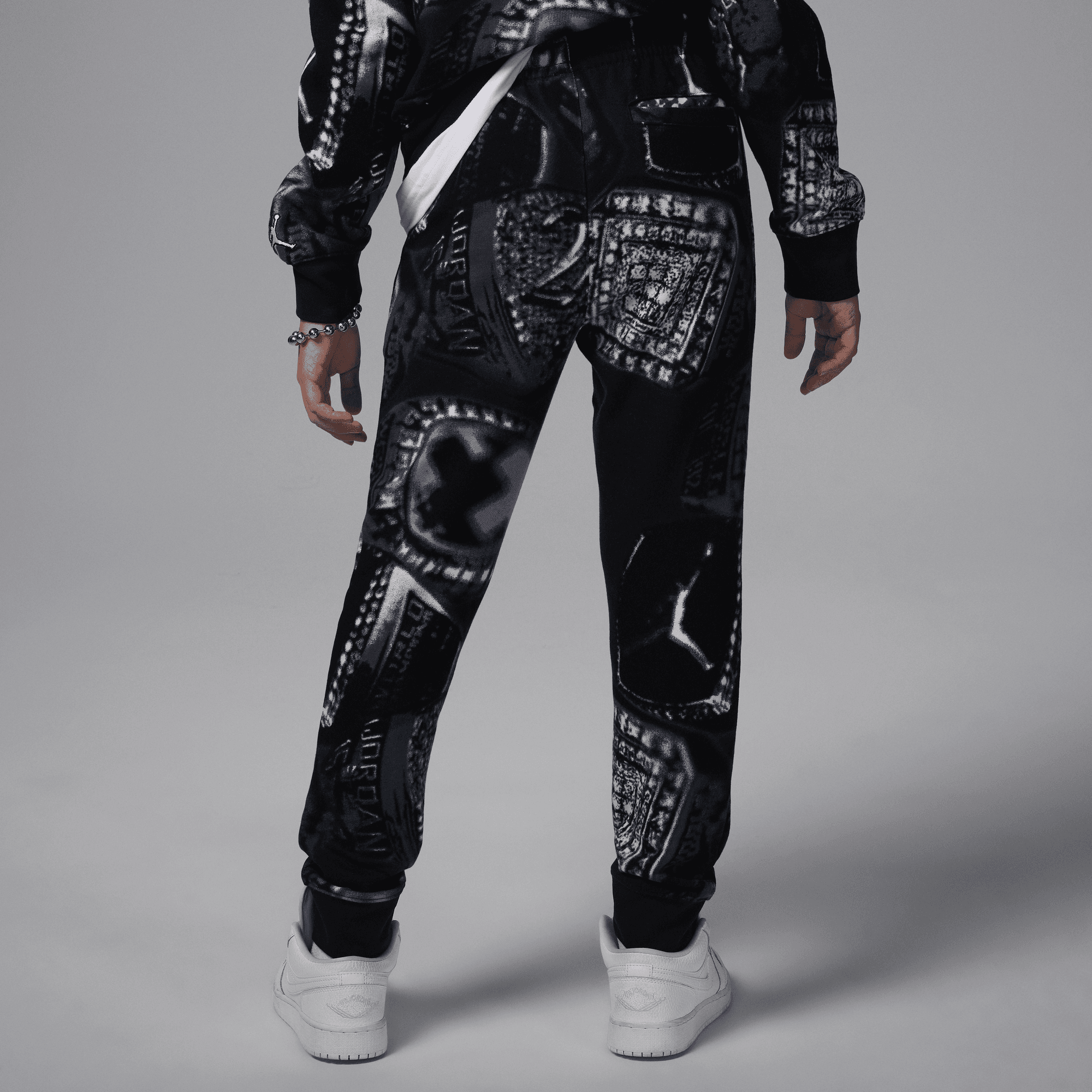 Jordan image number 1