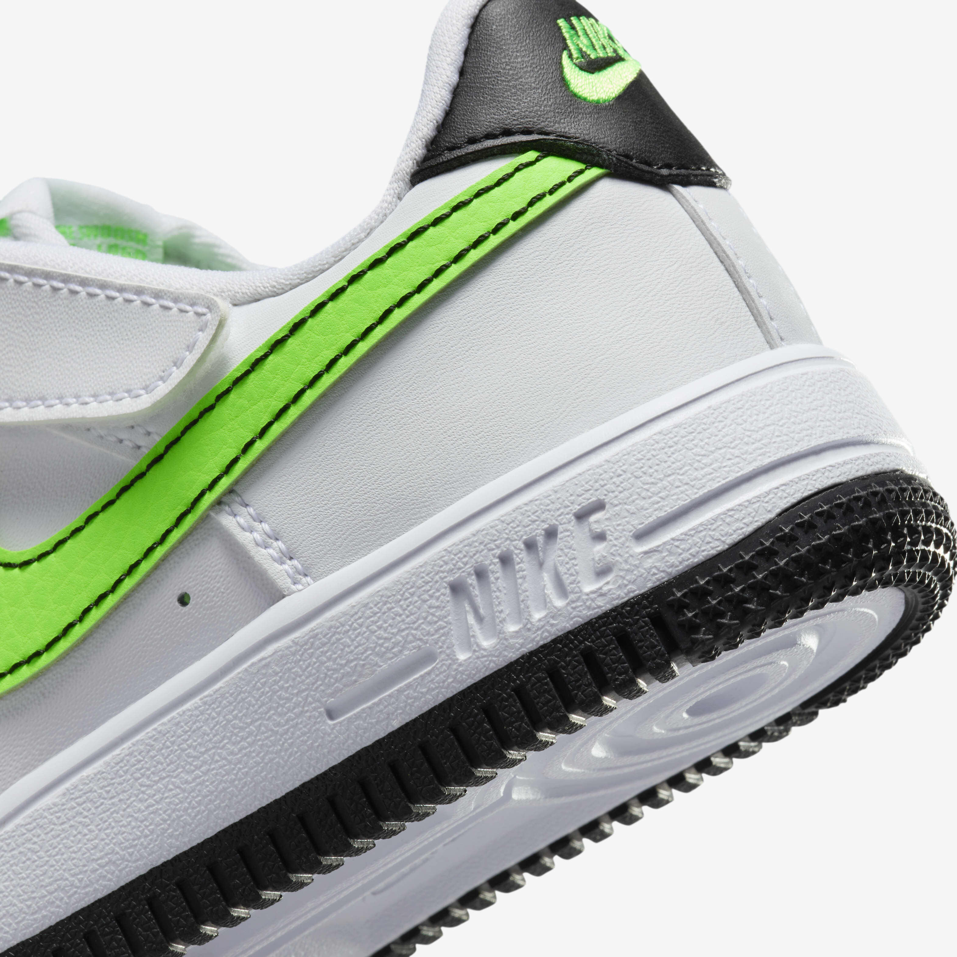 نايكي فورس 1 لو ايزي اون image number 7