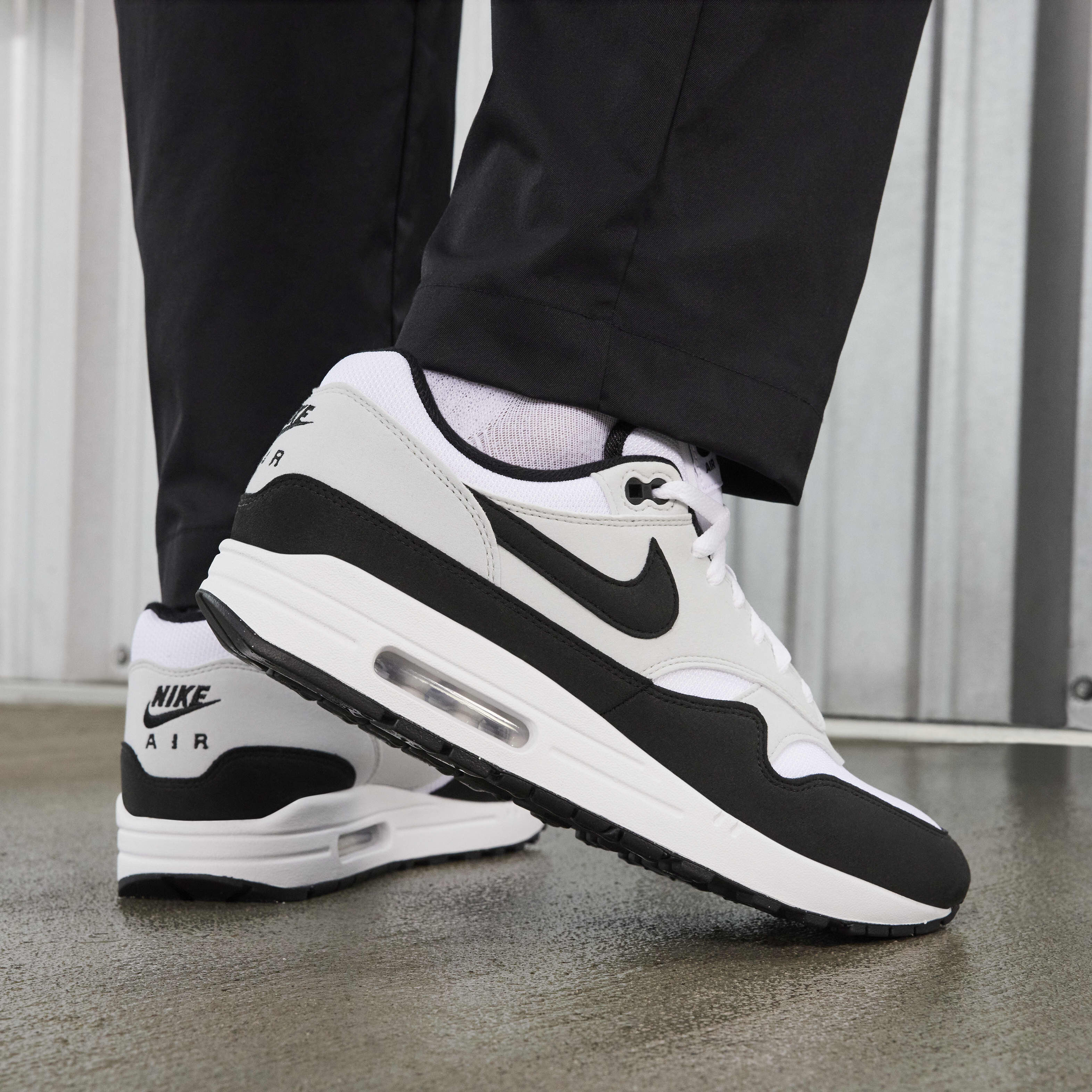 The 1 nike air max 9 black sale