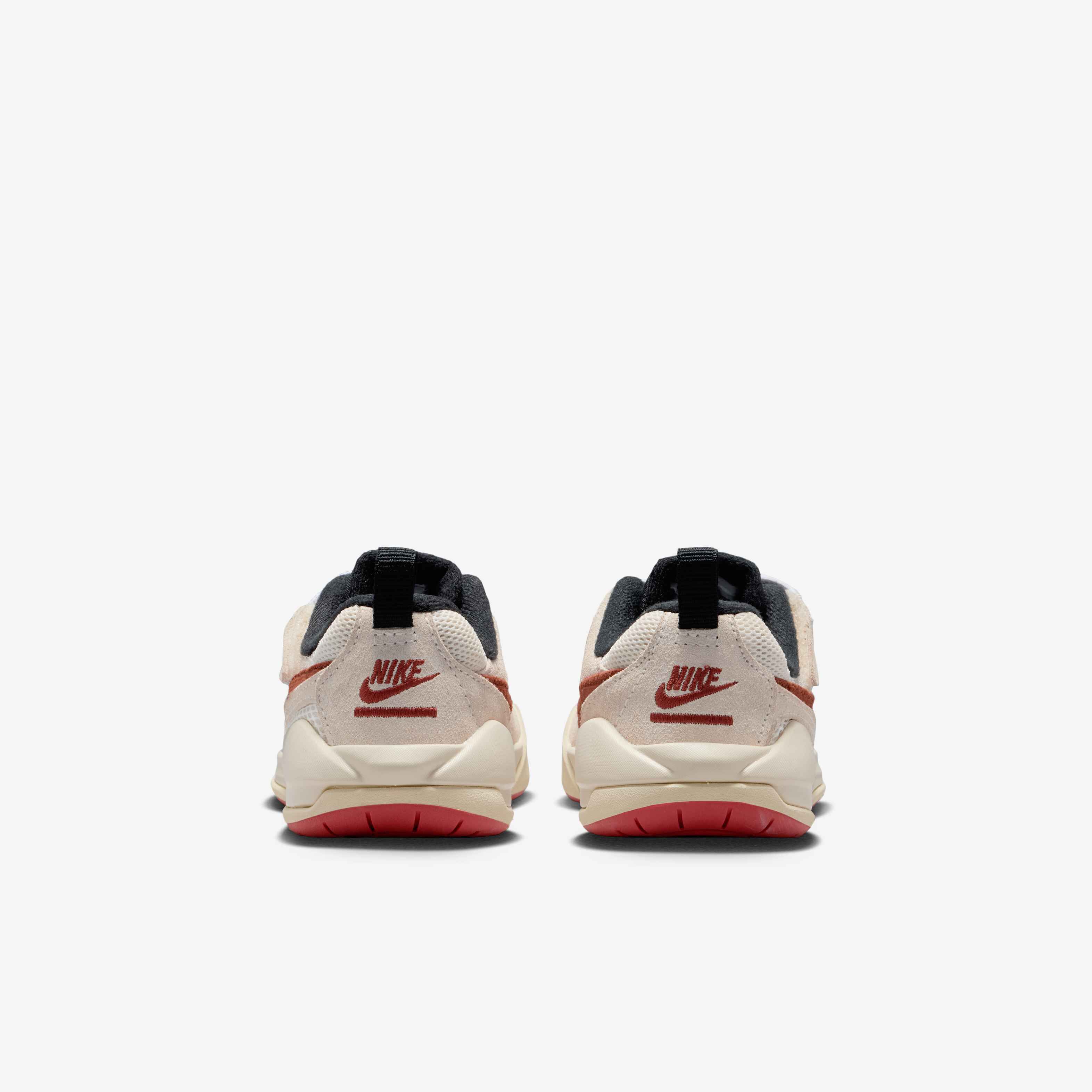 Jordan CMFT Era image number 5