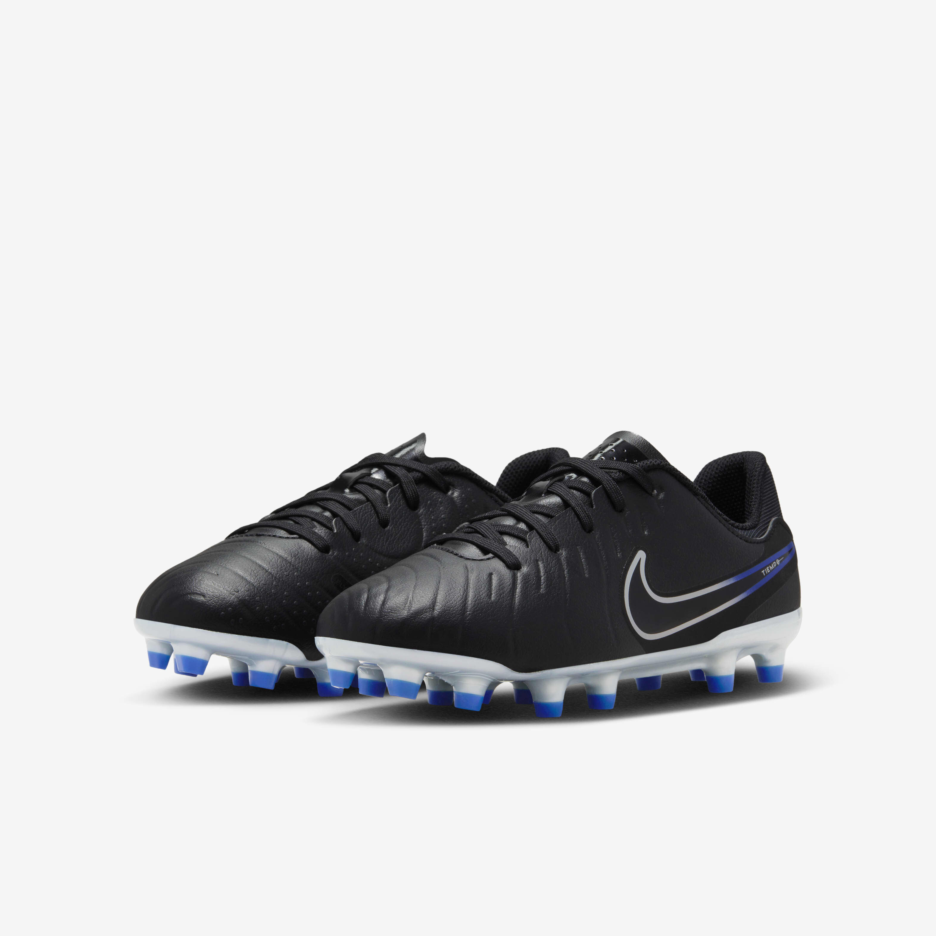 Nike Jr. Tiempo Legend 10 Academy image number 4