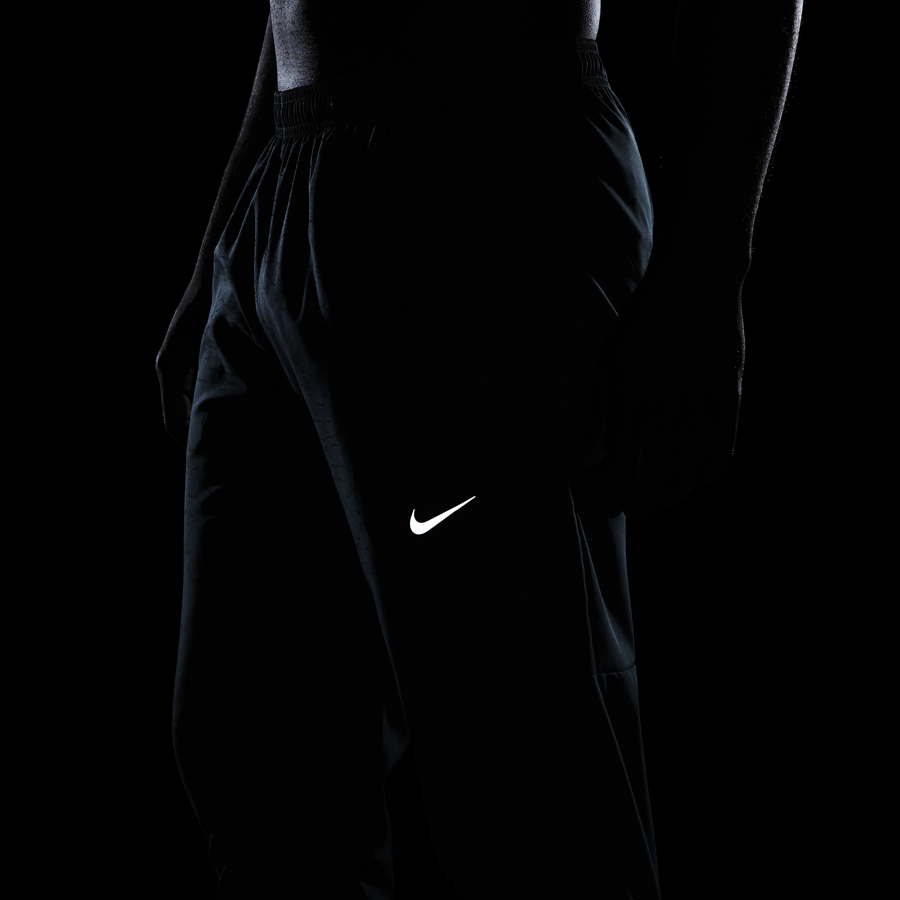 Nike Dri-FIT Run Division Challenger image number 8