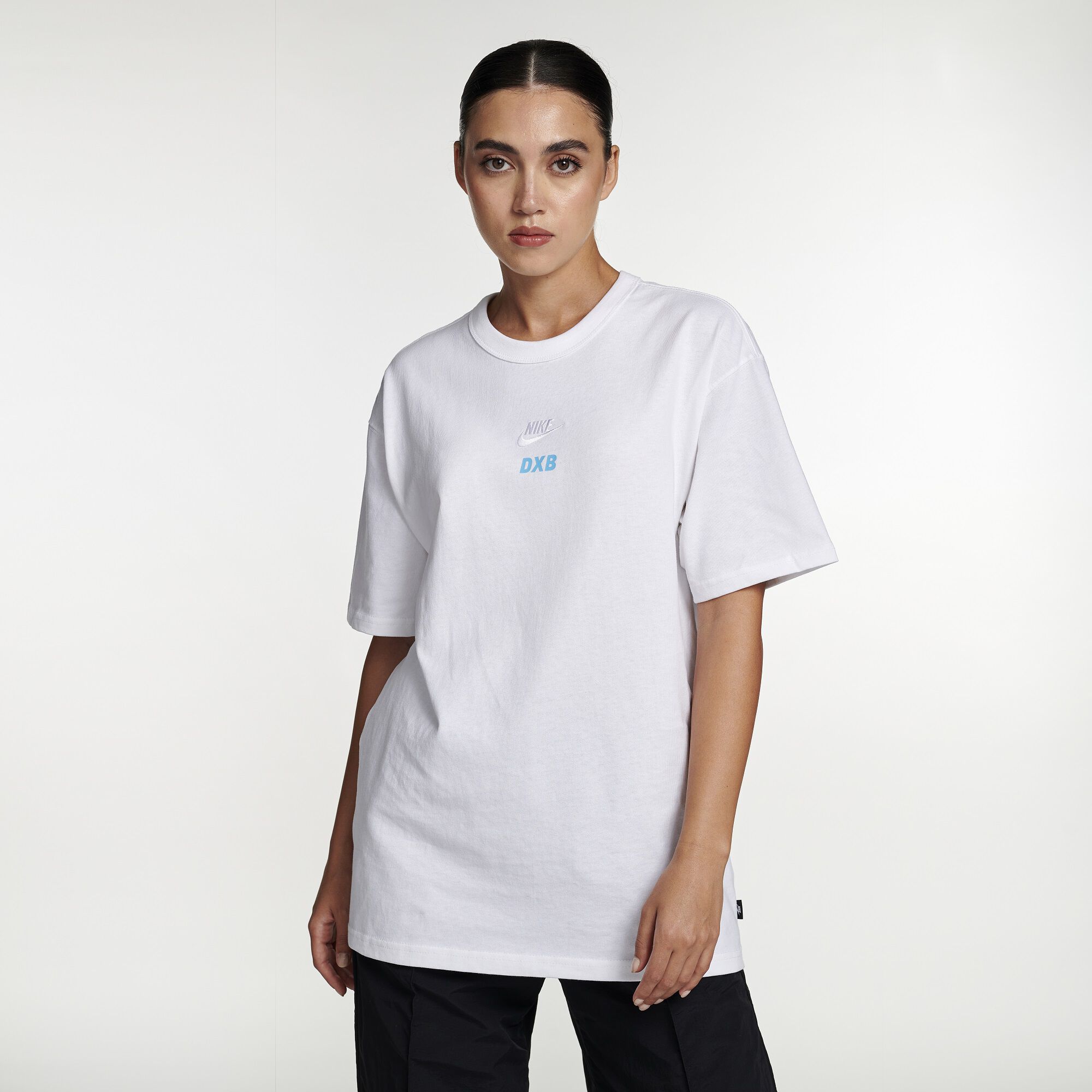 Nike City Tee - Dubai image number 4