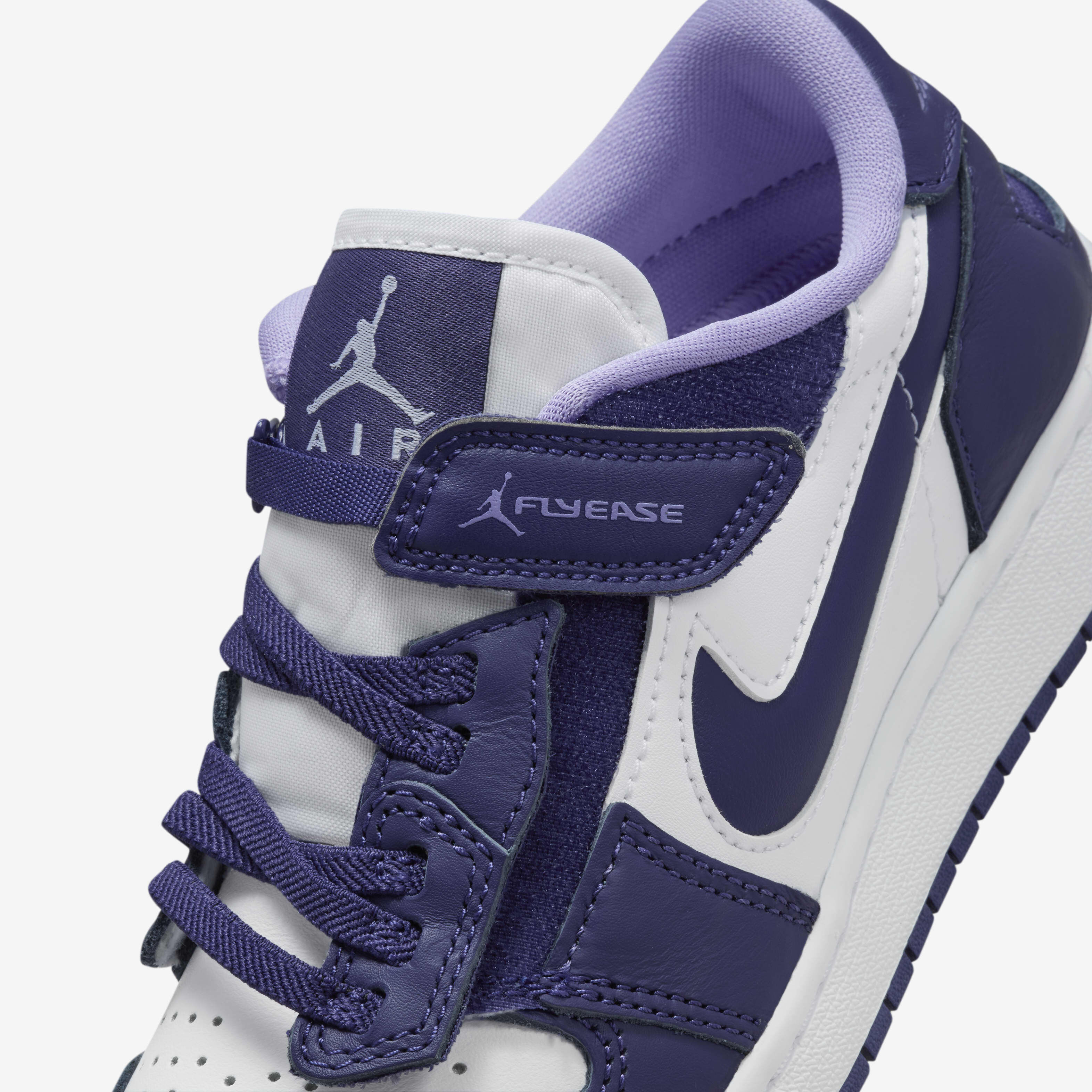 Air Jordan 1 Low FlyEase image number 8