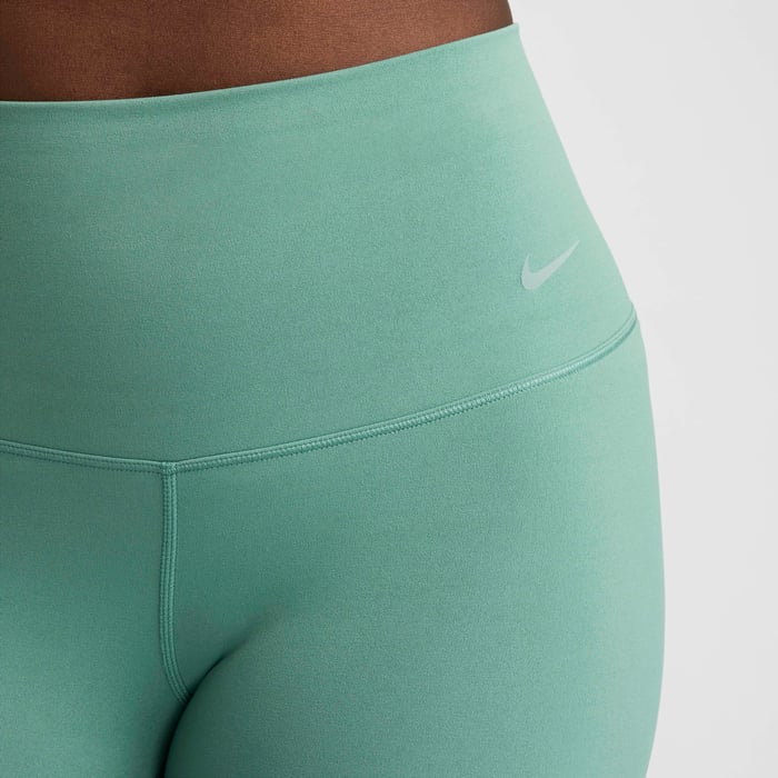 نايكي زينفي image number 4 نايكي زينفي image number 4