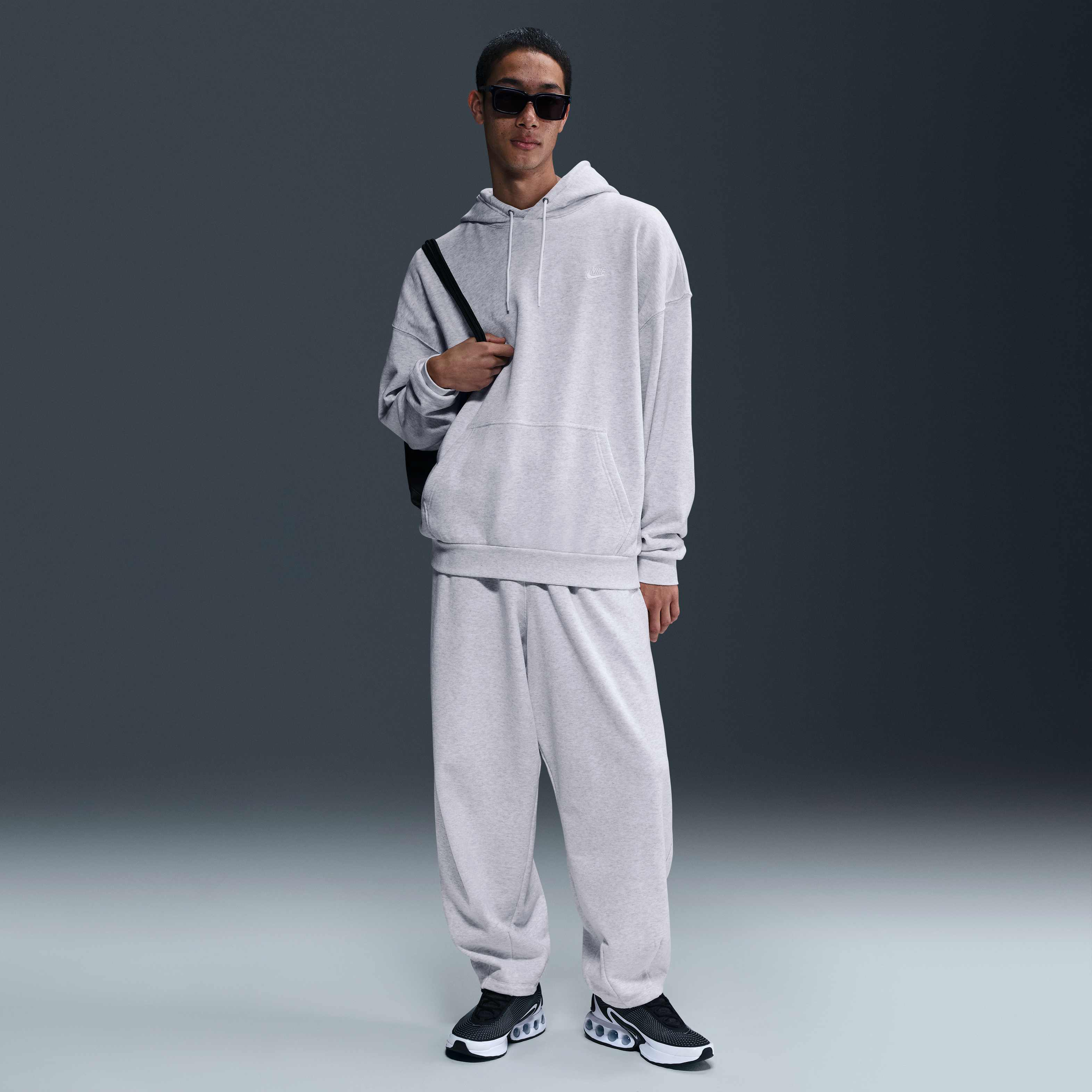 Nike Club Fleece image number 3