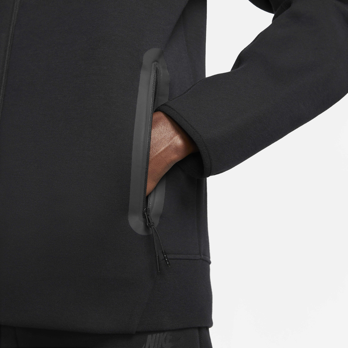 نايكي سبورتسوير تك فليس ويندرانر image number 4 نايكي سبورتسوير تك فليس ويندرانر image number 4