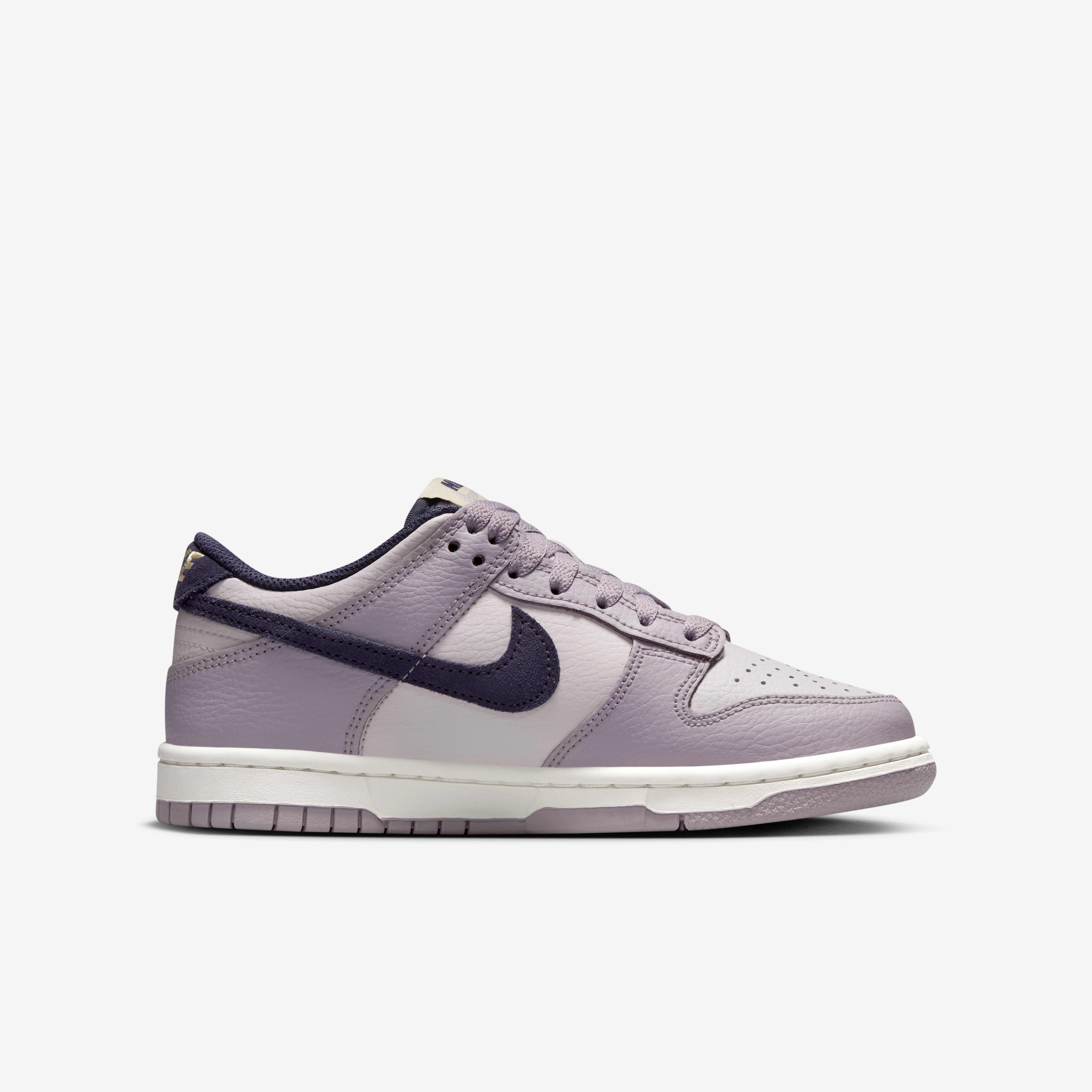 Nike lila outlet