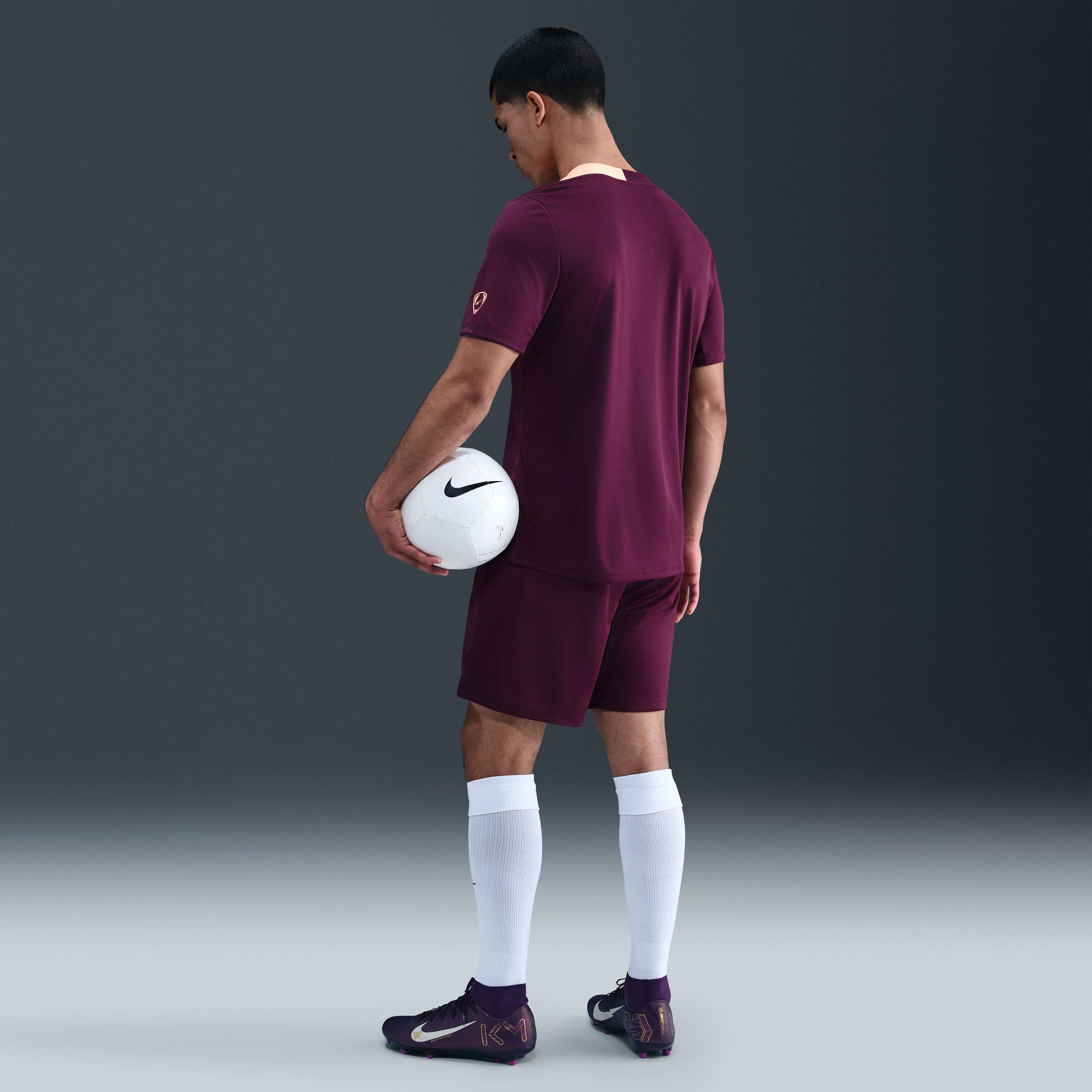 Nike Strike image number 4