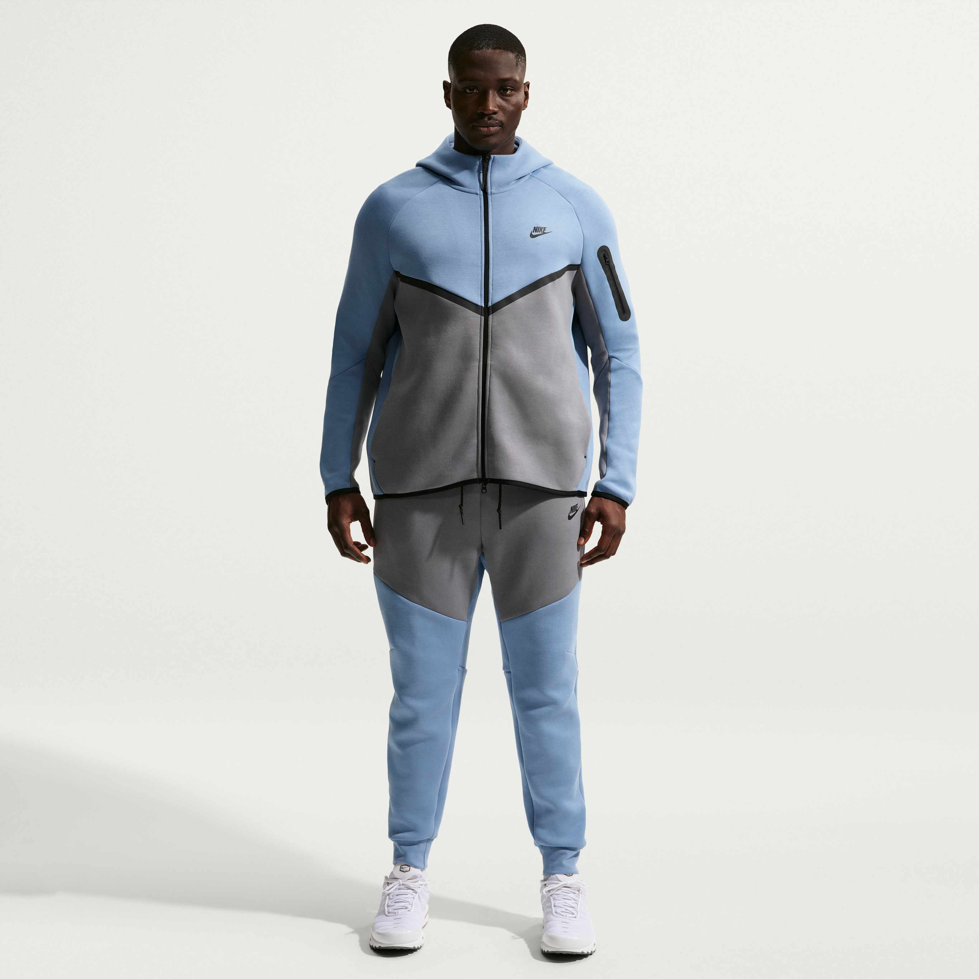 Nike Tech image number 5