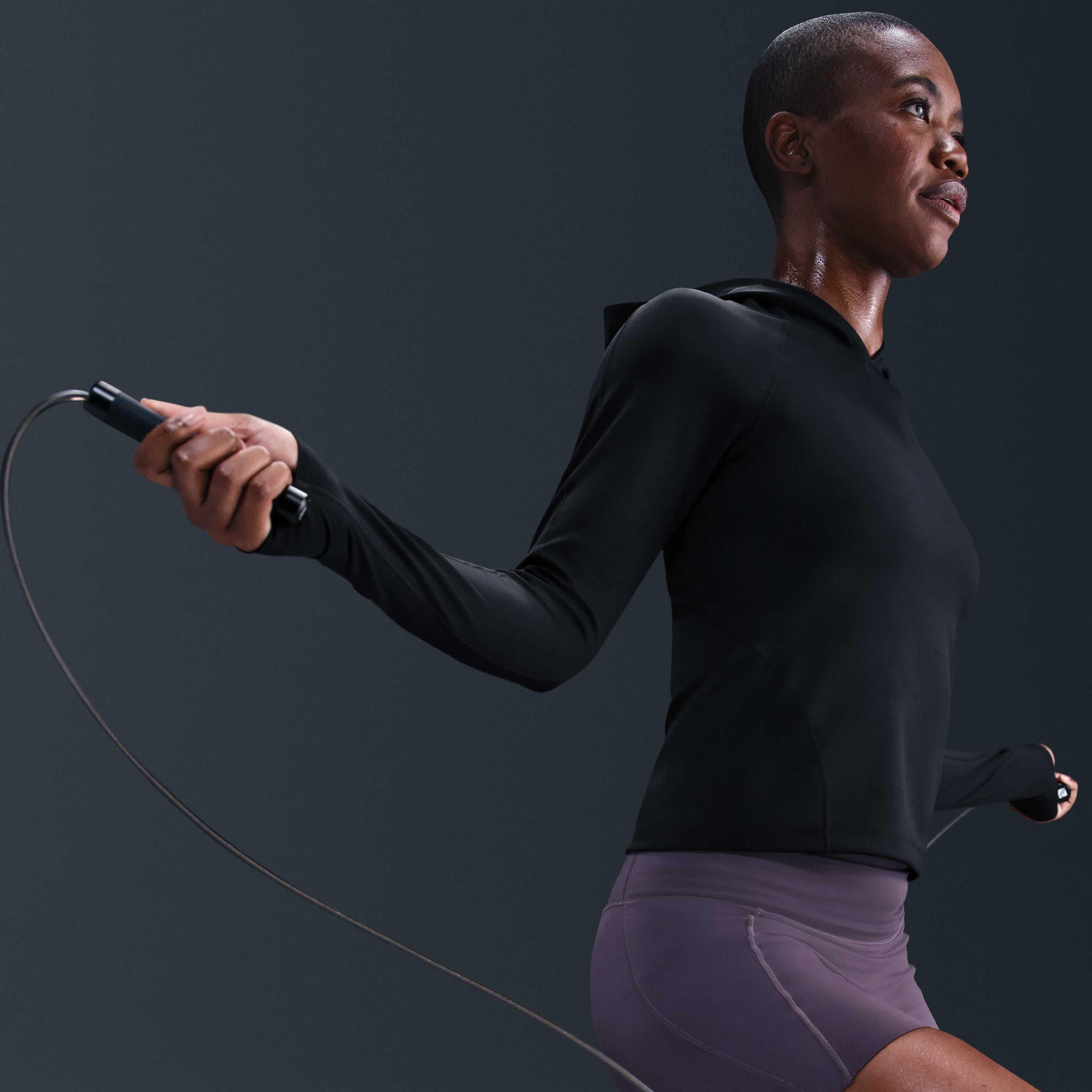 نايكي يونيفيرسا image number 2