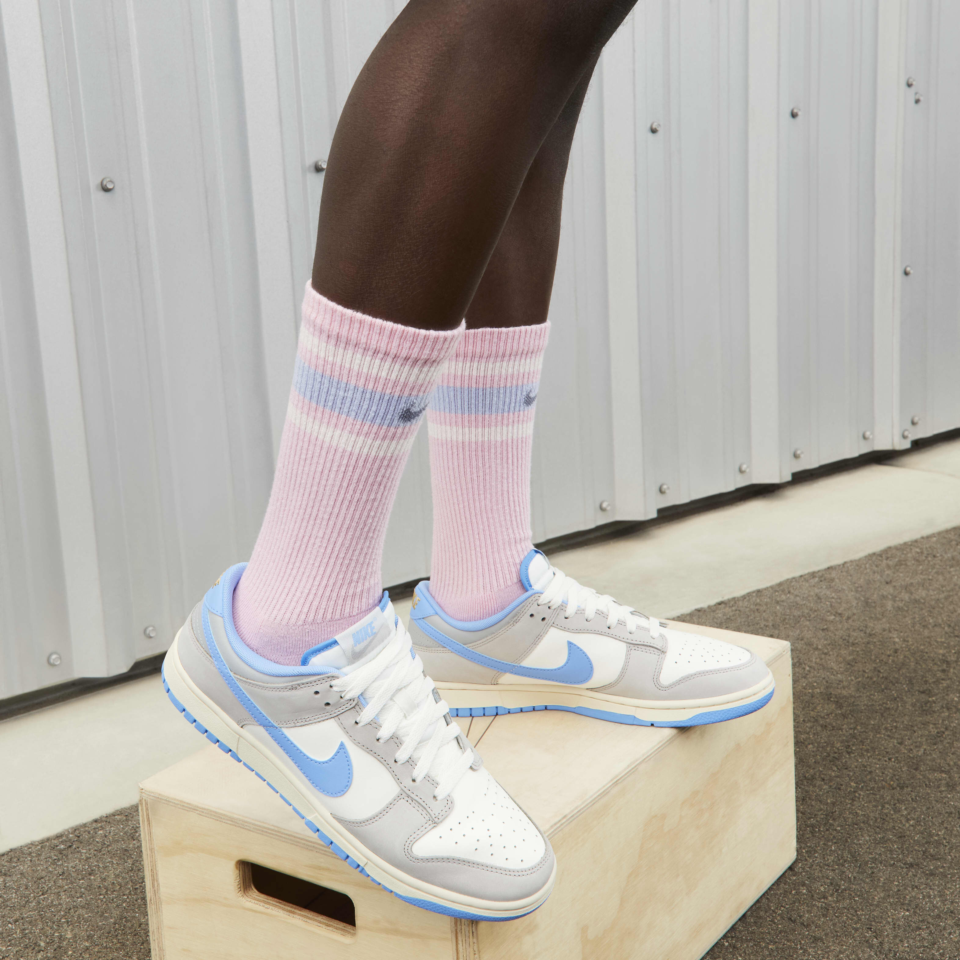 nike wmns dunk high sail football grey