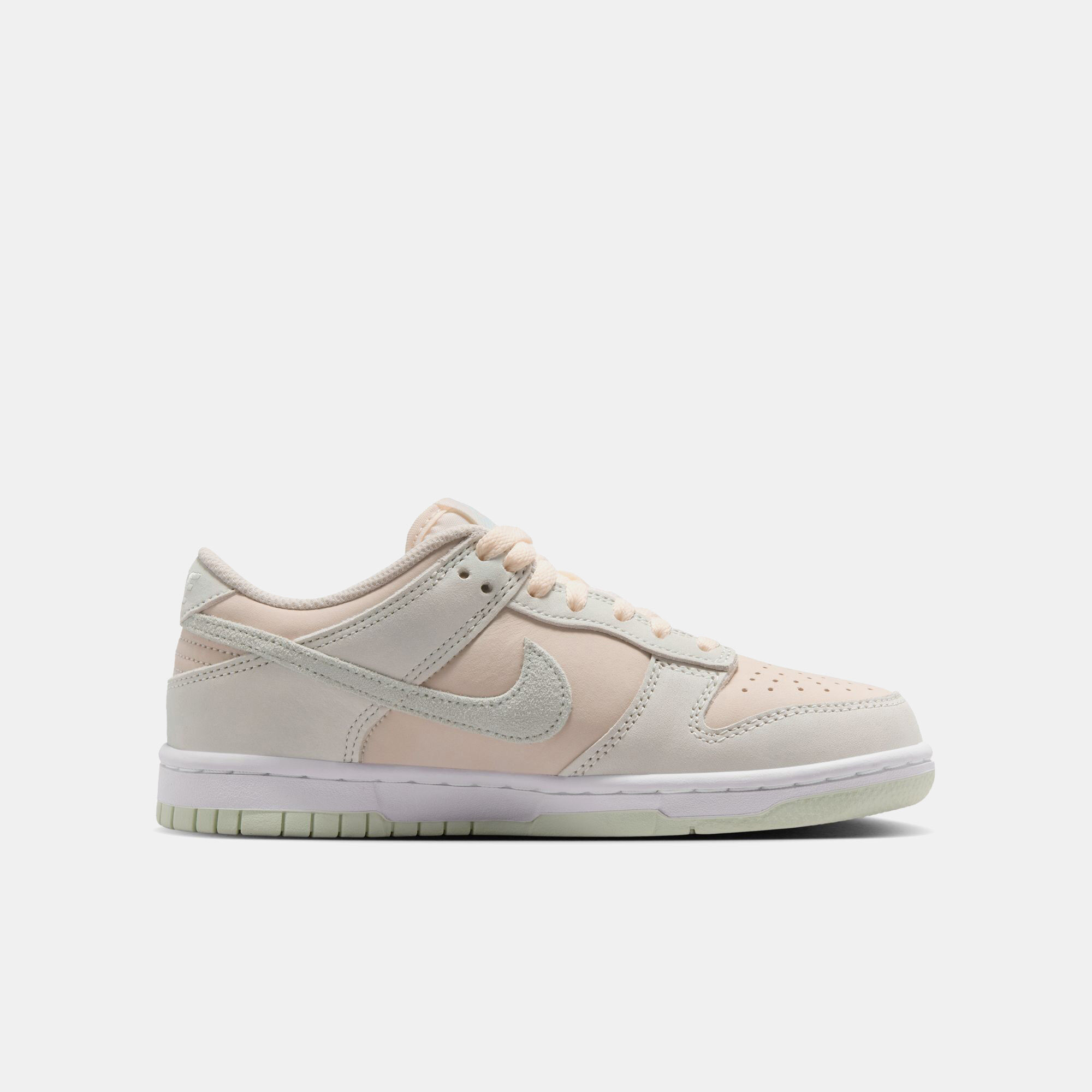 Nike Dunk Low Suede image number 6