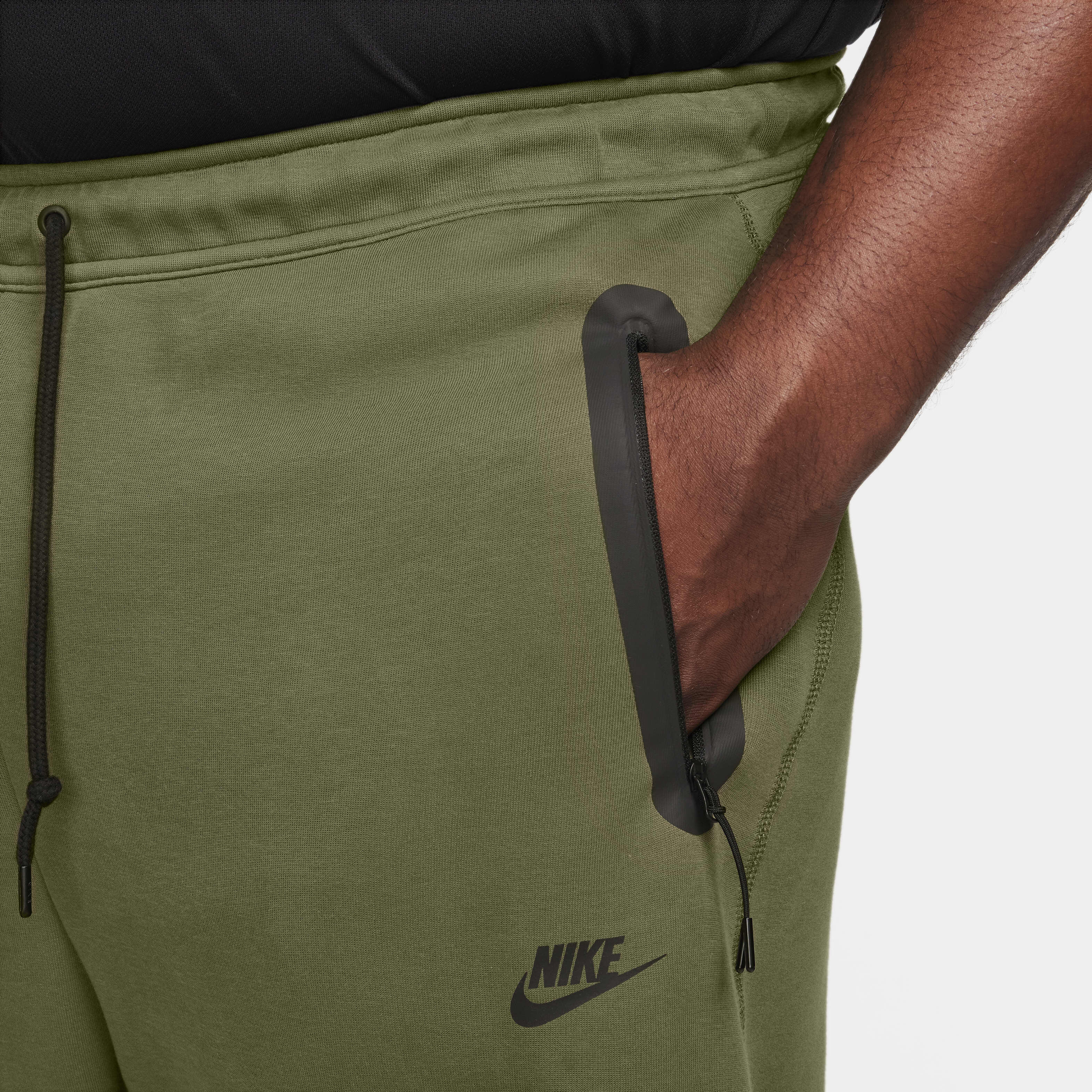 Nike Sportswear Tech Fleece image number 13