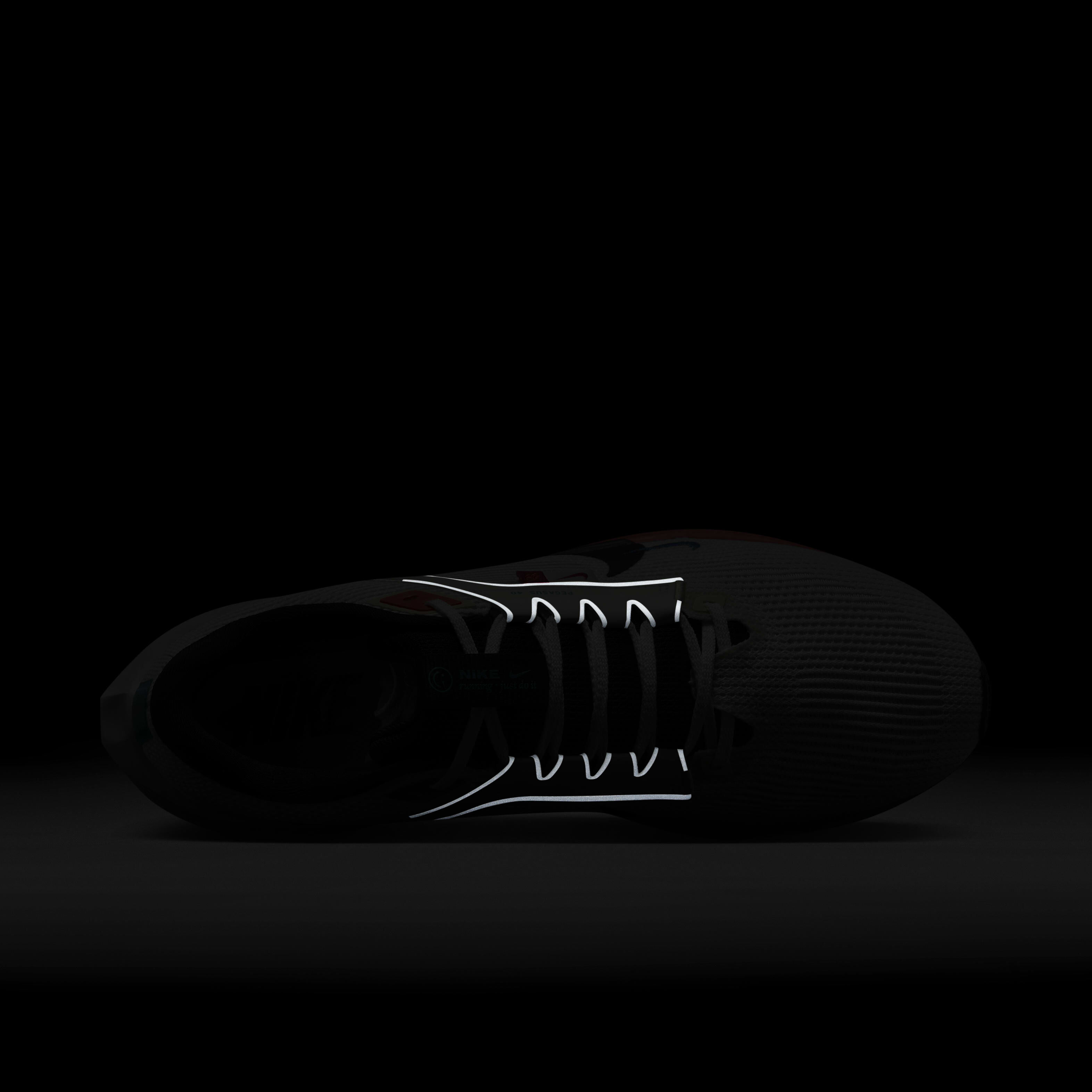 Nike Pegasus 40 image number 8