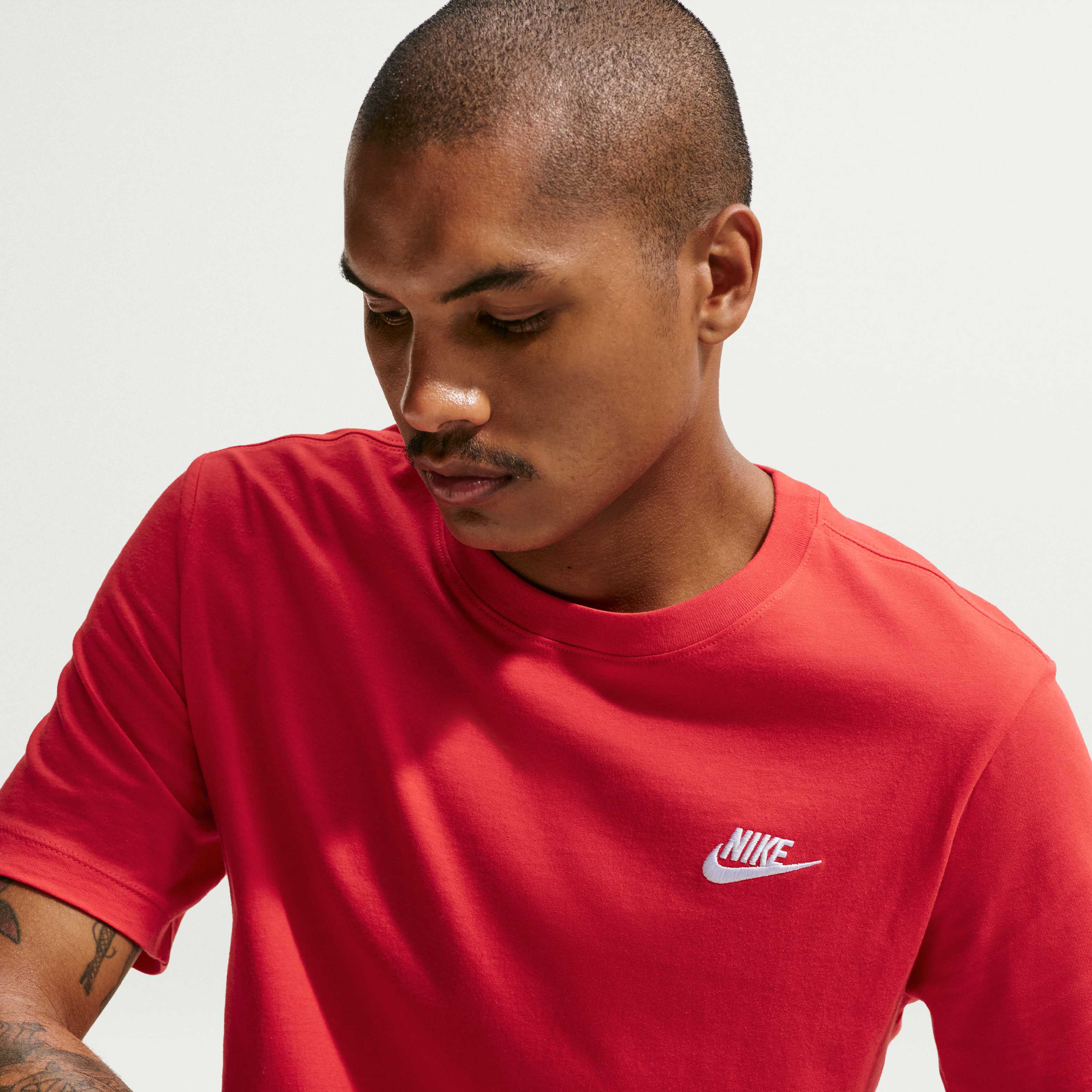 Nike Sportswear Club image number 2
