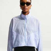 نايكي سبورتسوير