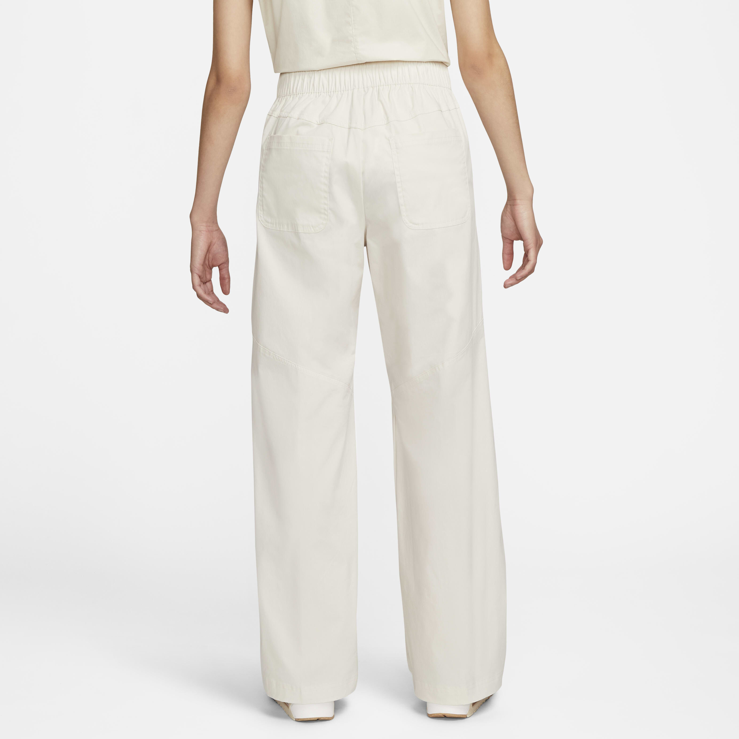 Nike Sportswear Essentials image number 1