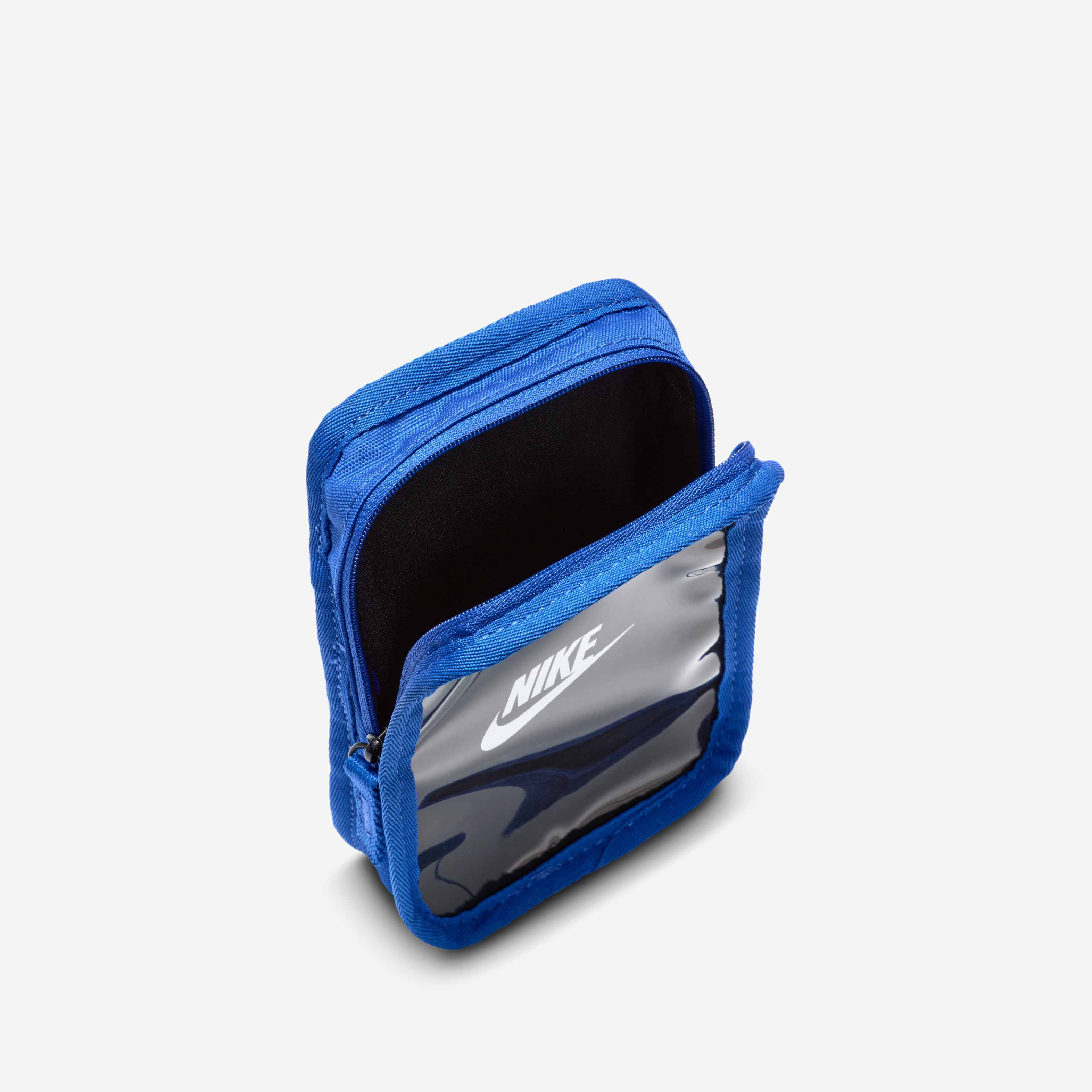 نايكي كلوب image number 4