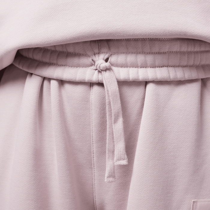 Jordan Flight Essentials image number 1 Jordan Flight Essentials image number 1