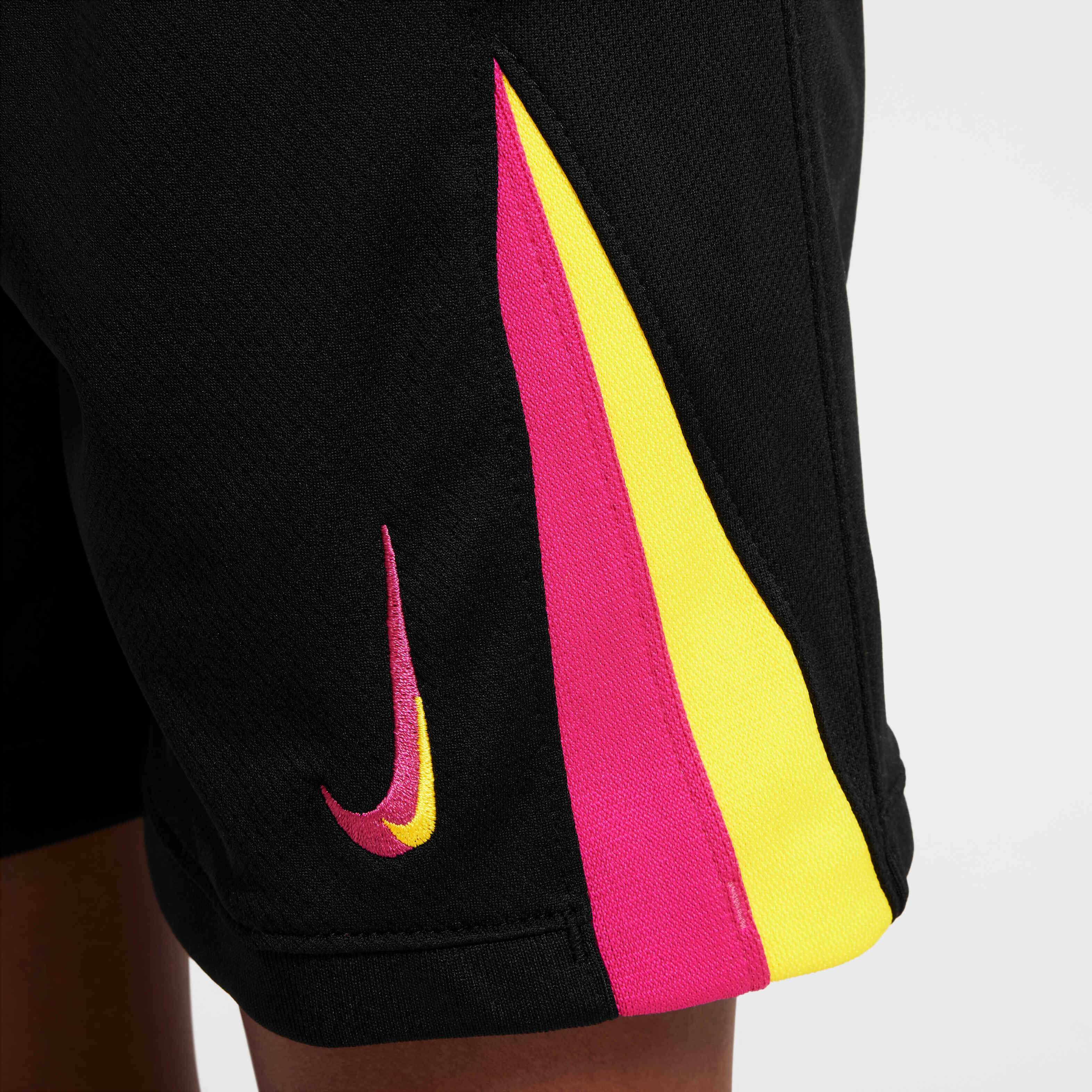 Chelsea F.C. 2024/25 Stadium Third image number 12