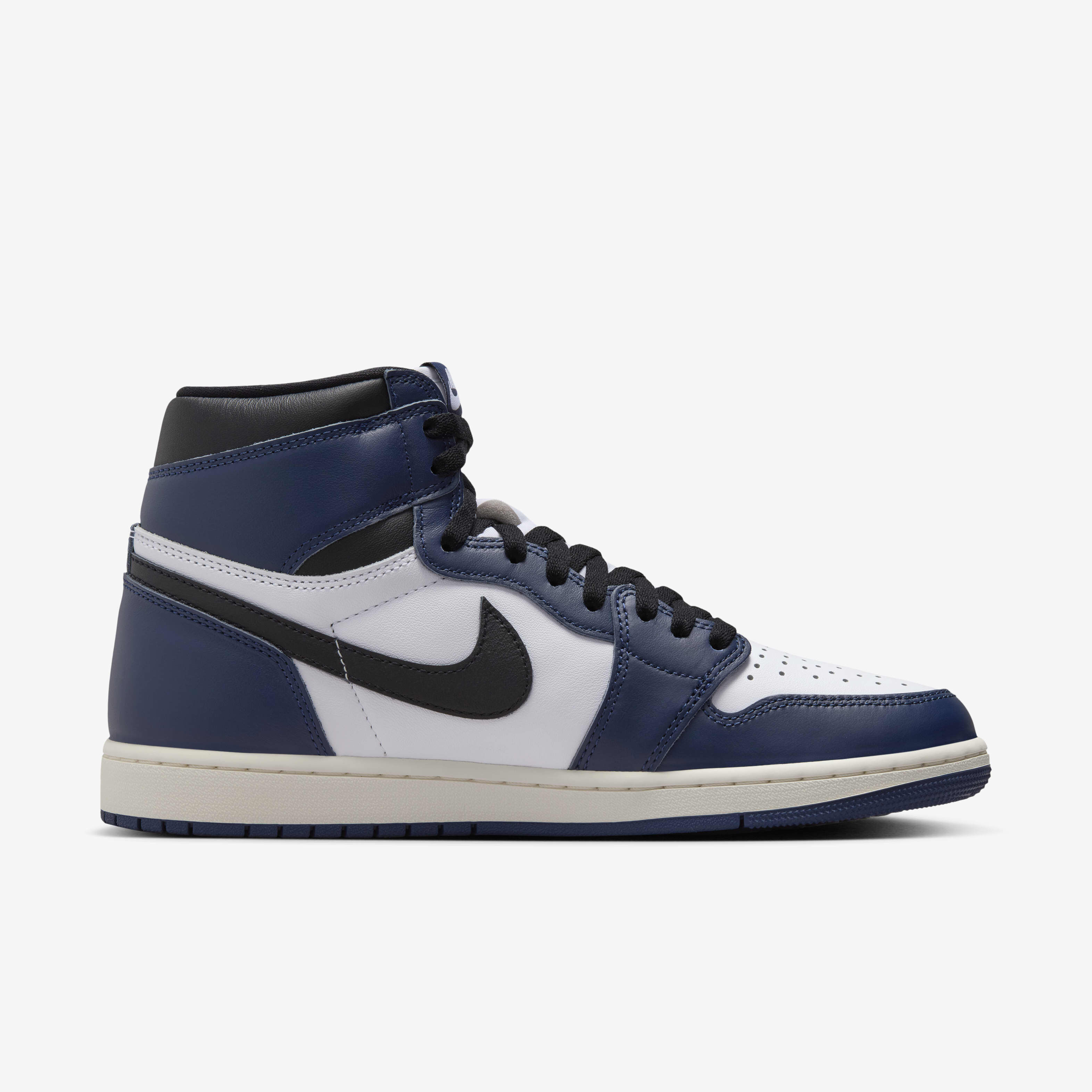 Air Jordan 1 Retro High OG image number 2