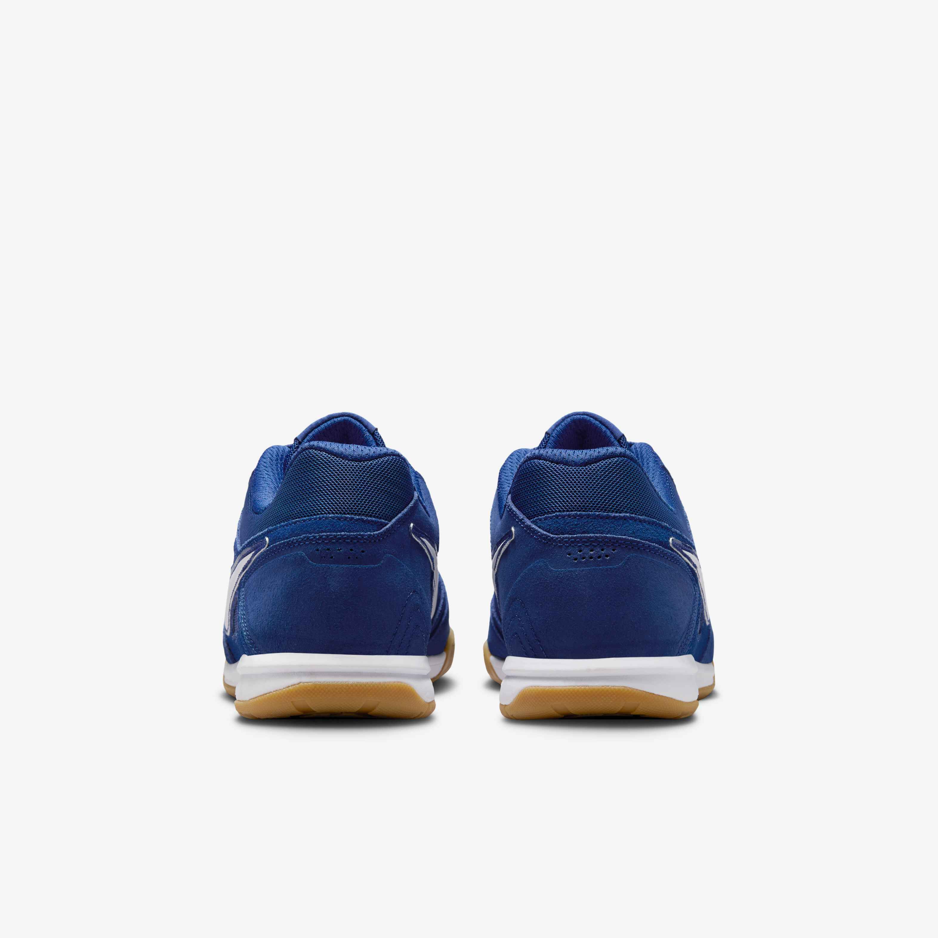 نايكي جاتو image number 5