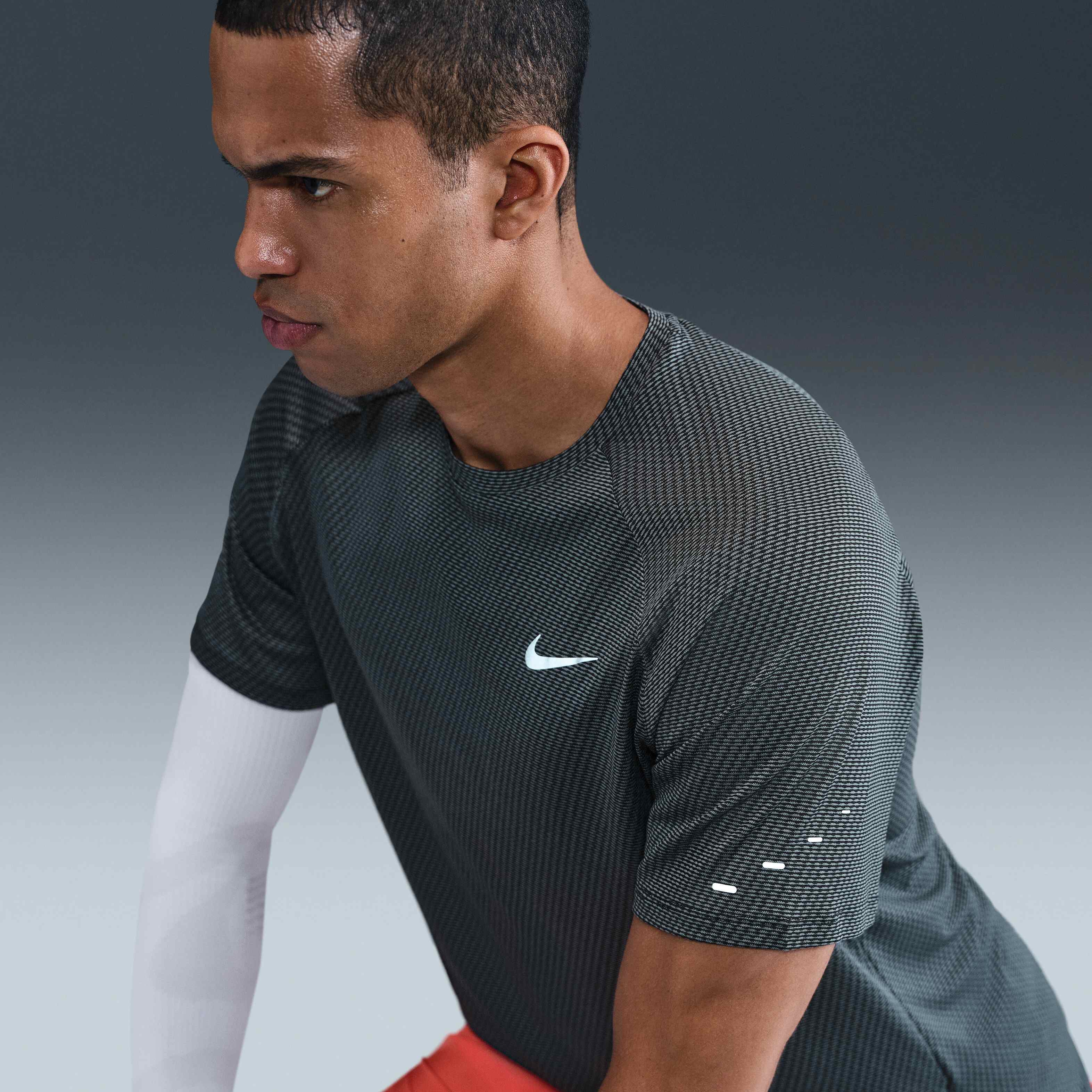 نايكي سترايد image number 2